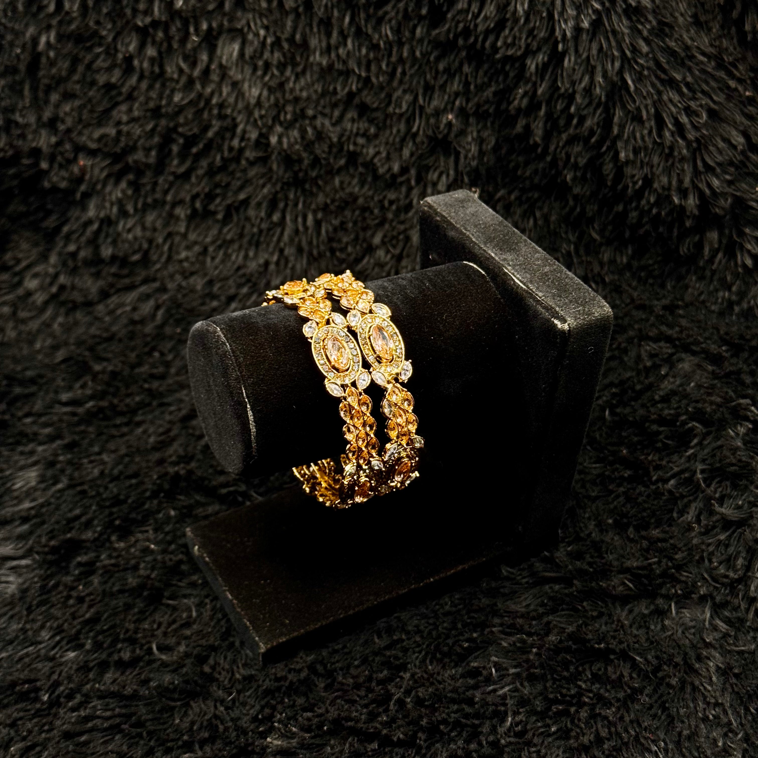 Antique Zircon Style Bangle