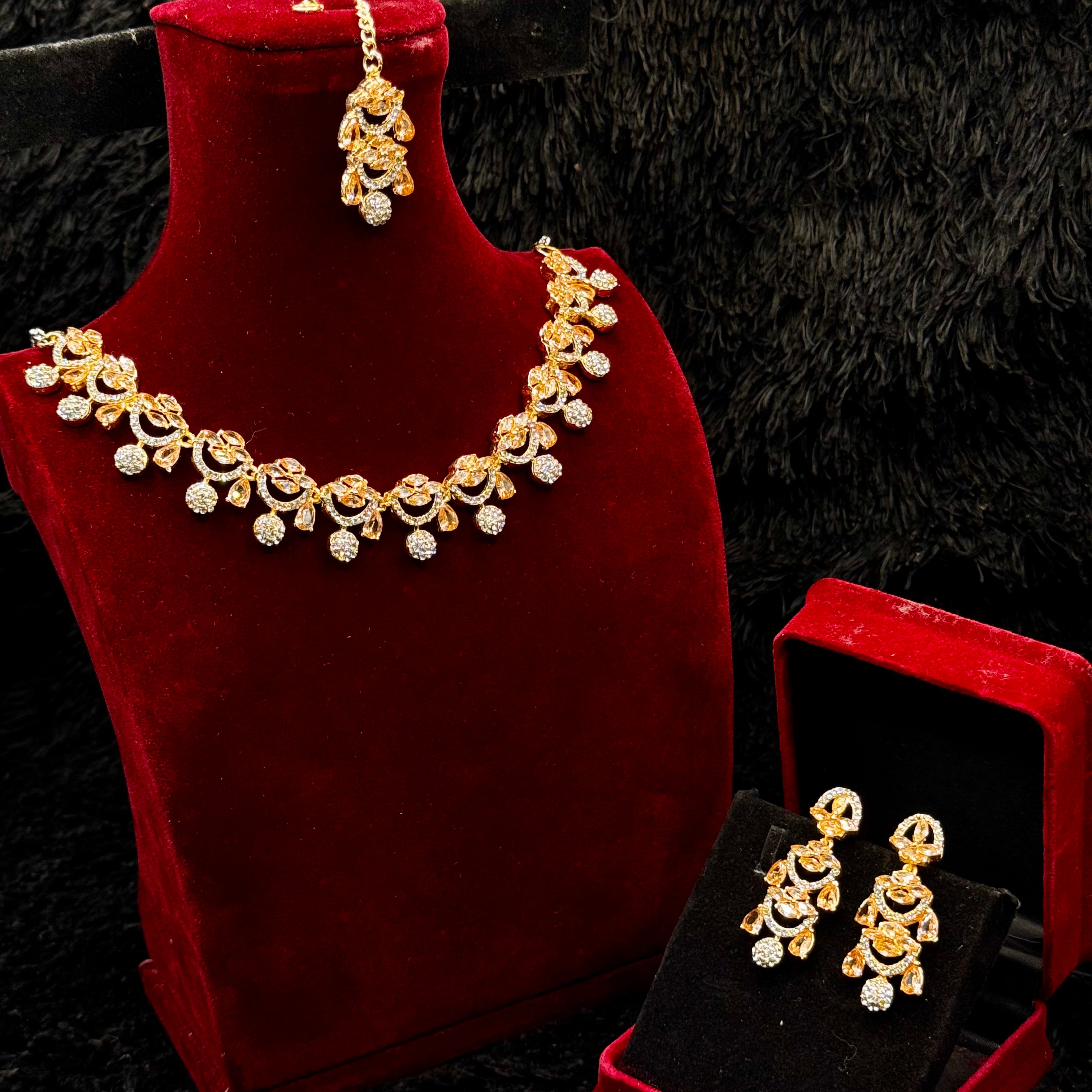 Royal Indian Style Jewelry Set
