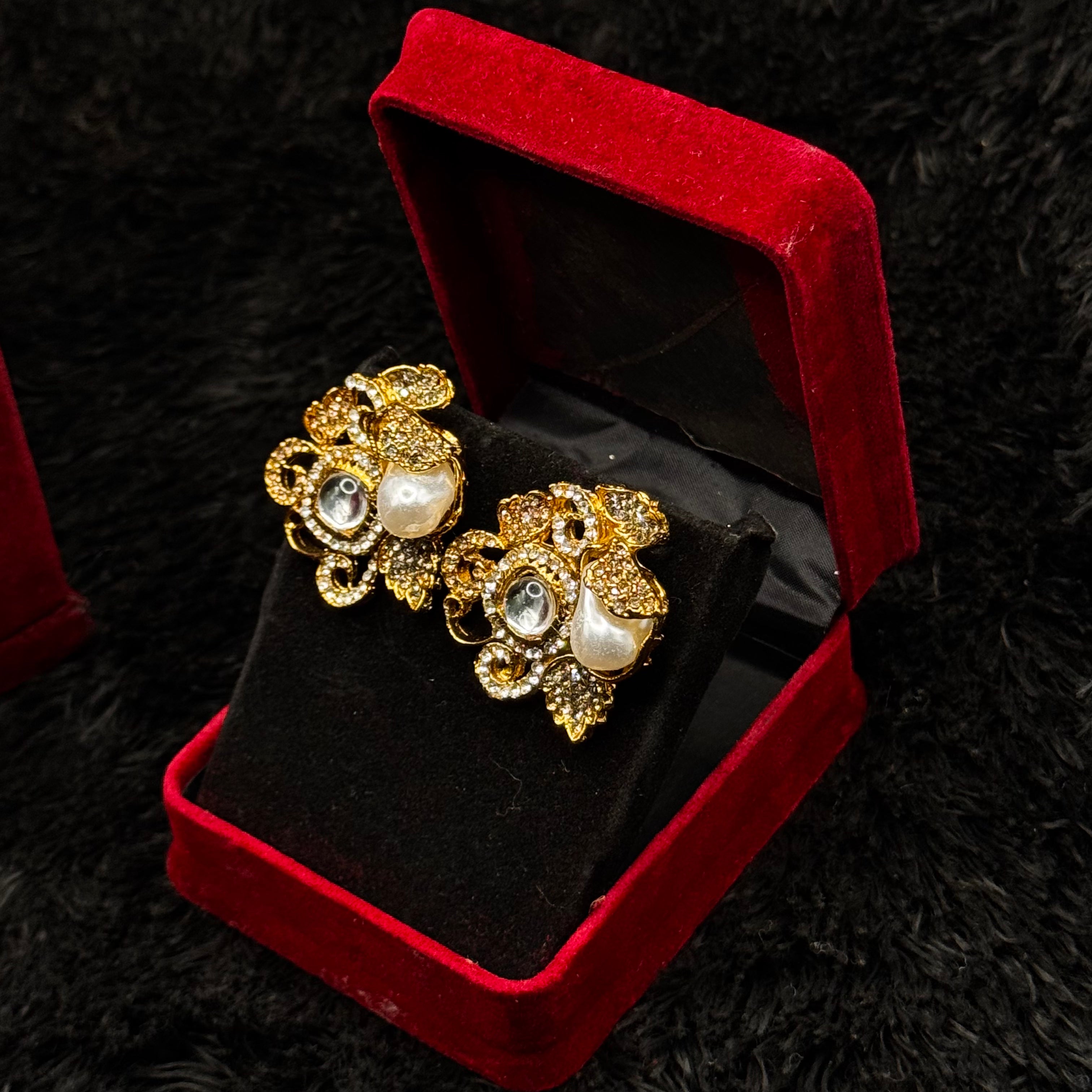 Center Branch Mother of Pearl Jewelry Set