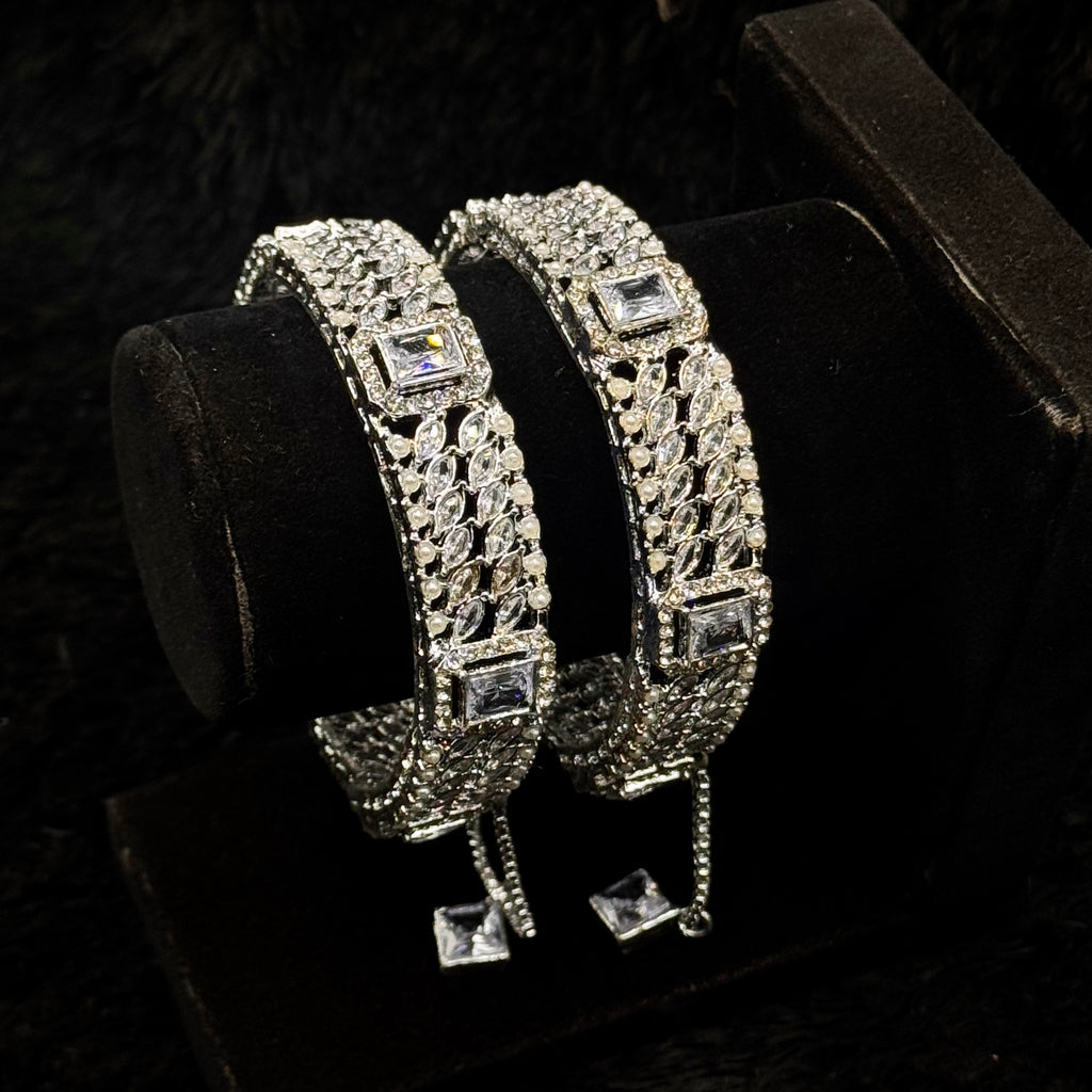 Cubic Zircon Openable Bangles