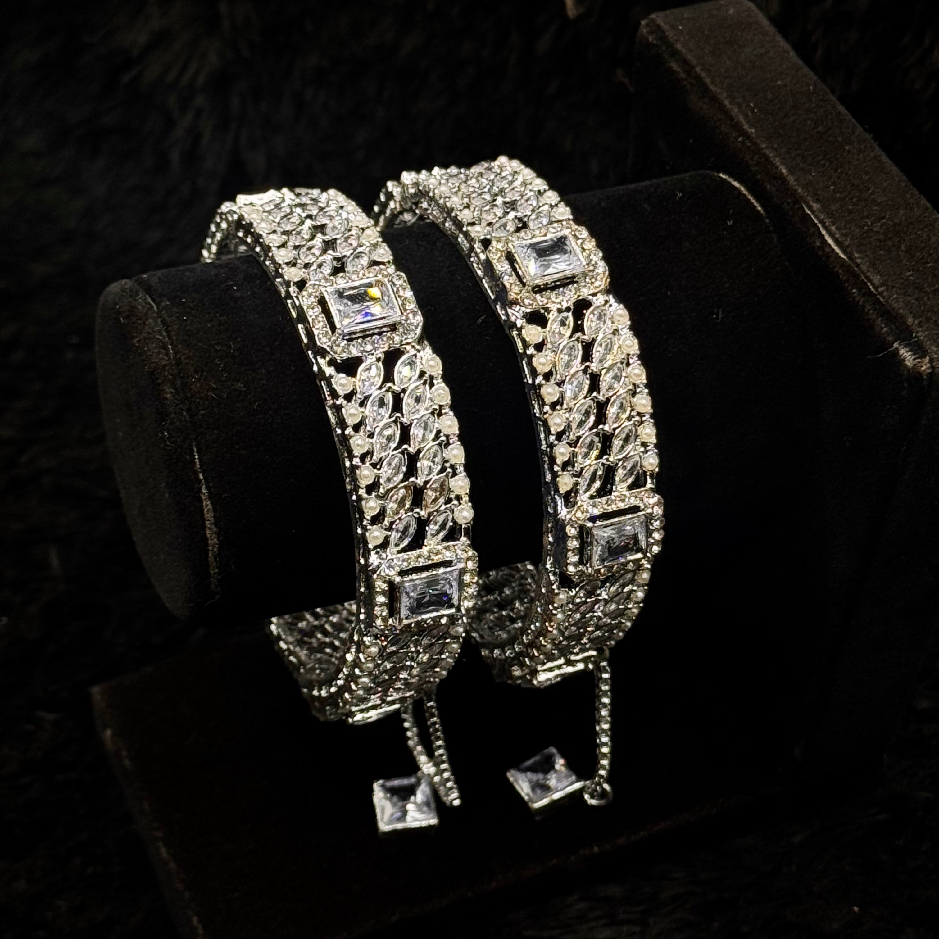 Cubic Zircon Openable Bangles