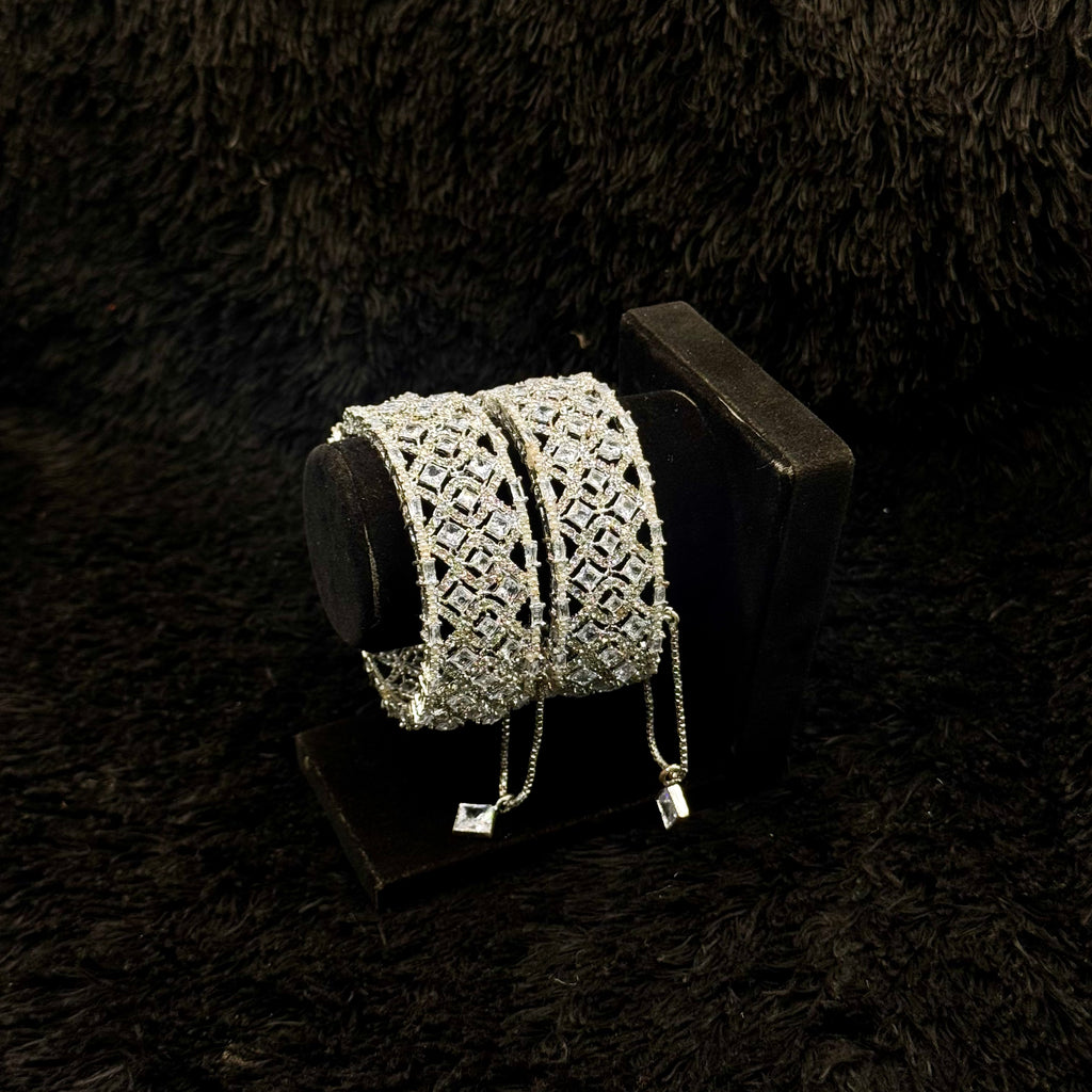 Stylish Zircon Openable Bangles