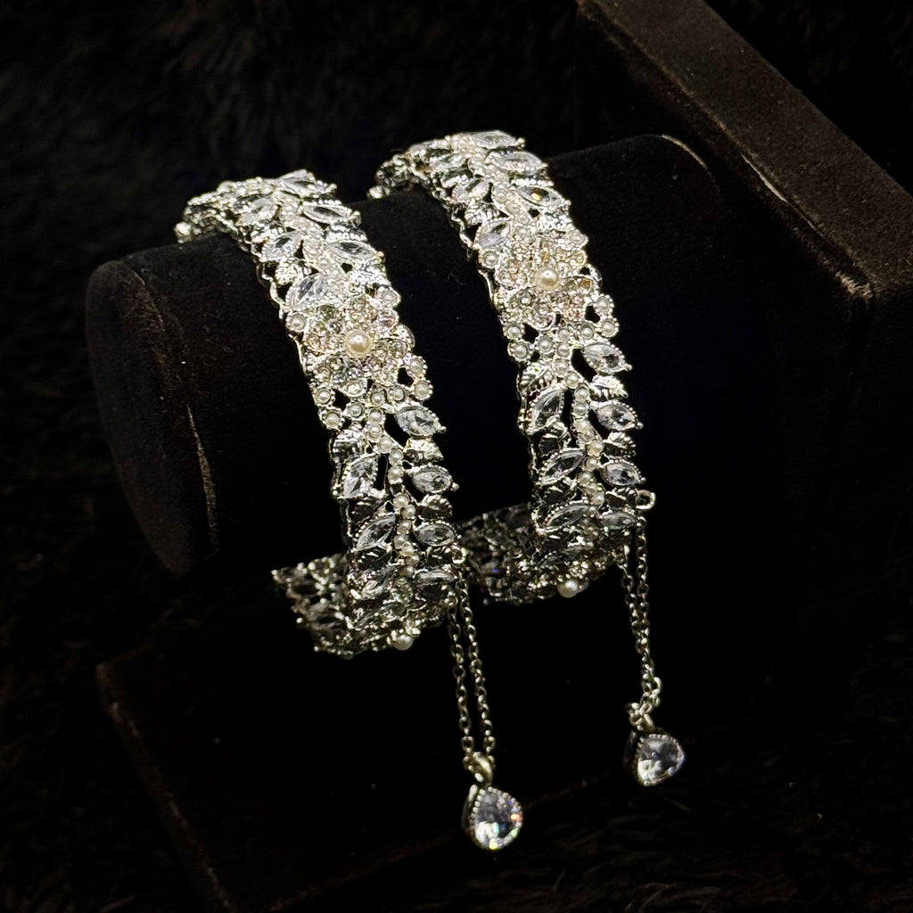 Sparkling Zircon Style Openable Bangle