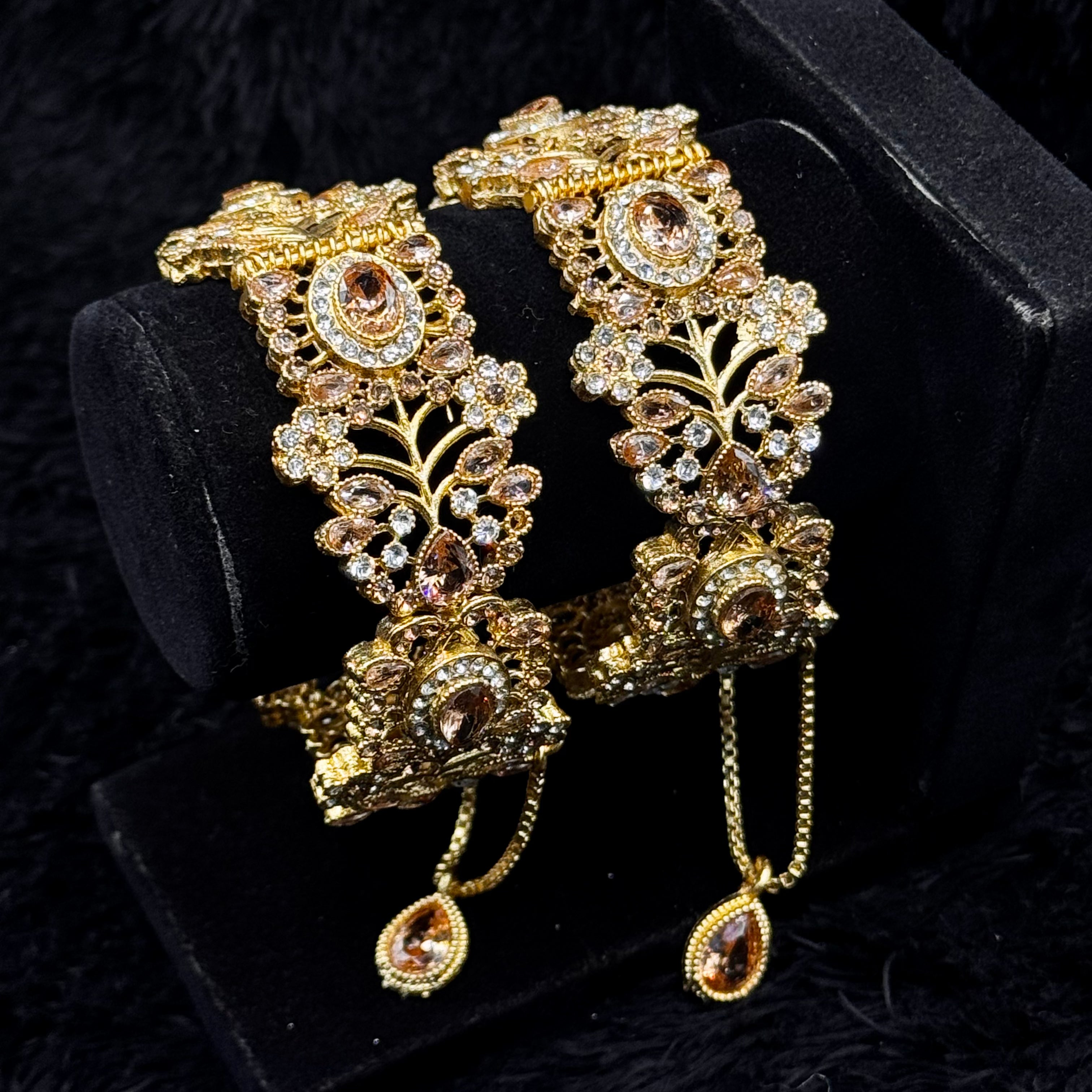 Antique Style Openable Bangle