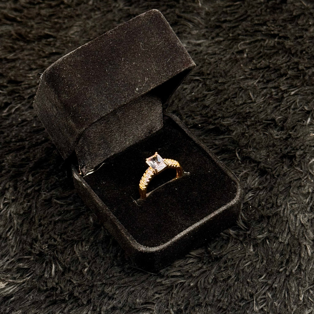 Sparkling Zircon Adjustable Rings