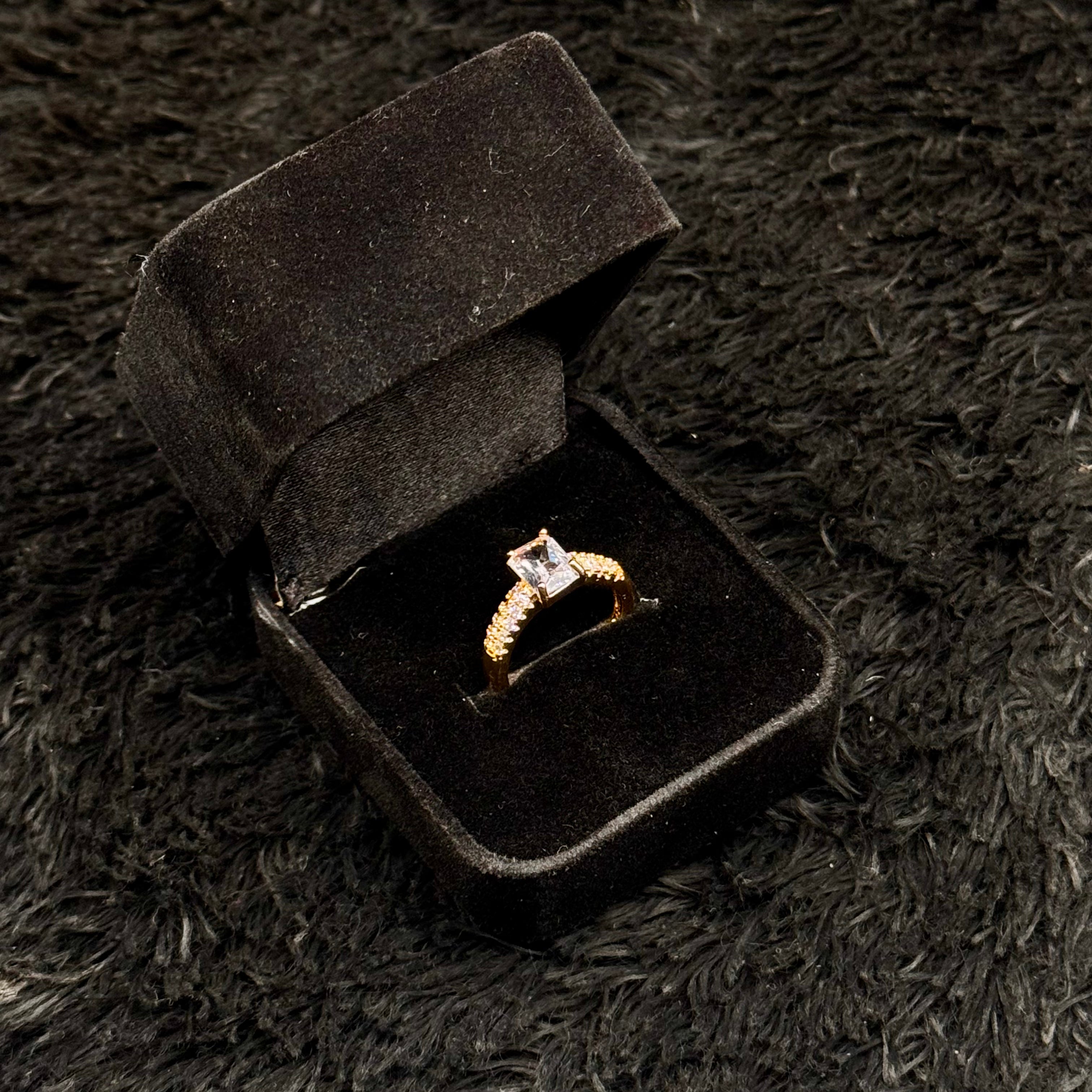 Sparkling Zircon Adjustable Rings