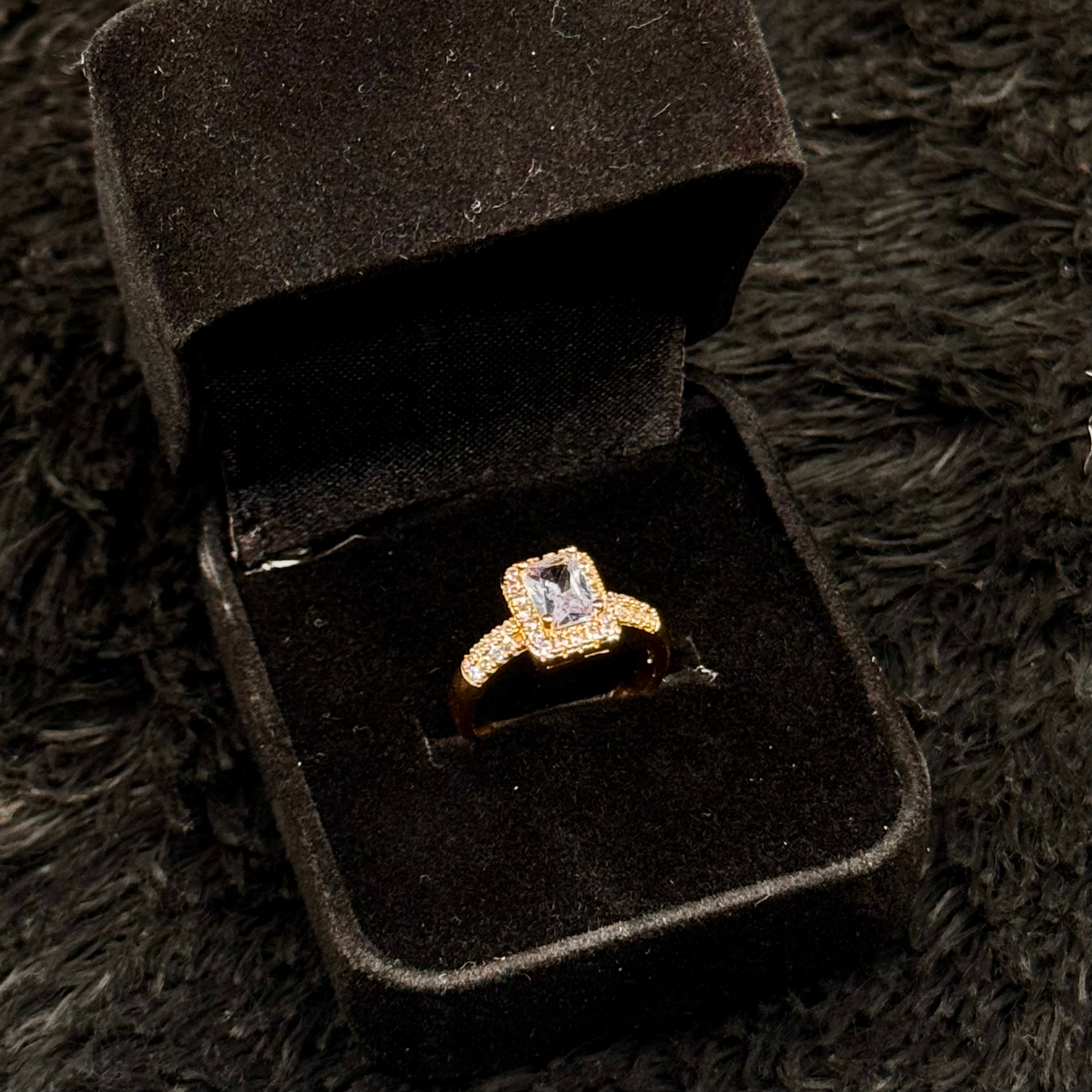 Sparkling Zircon Adjustable Rings