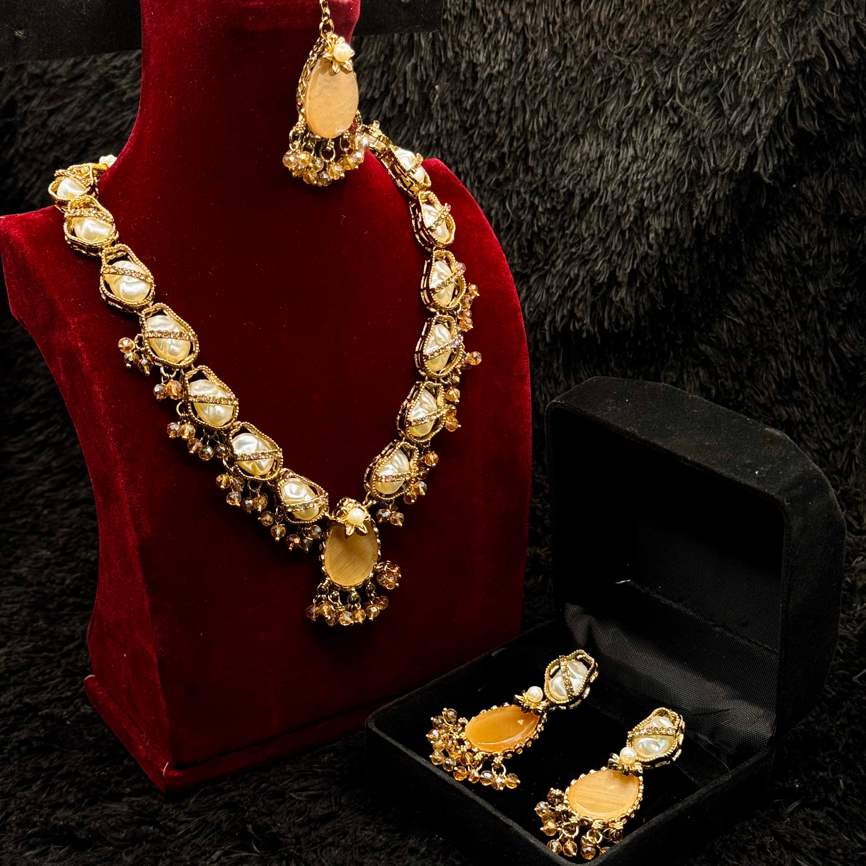 Mother of Pearl Egyptian Style Set