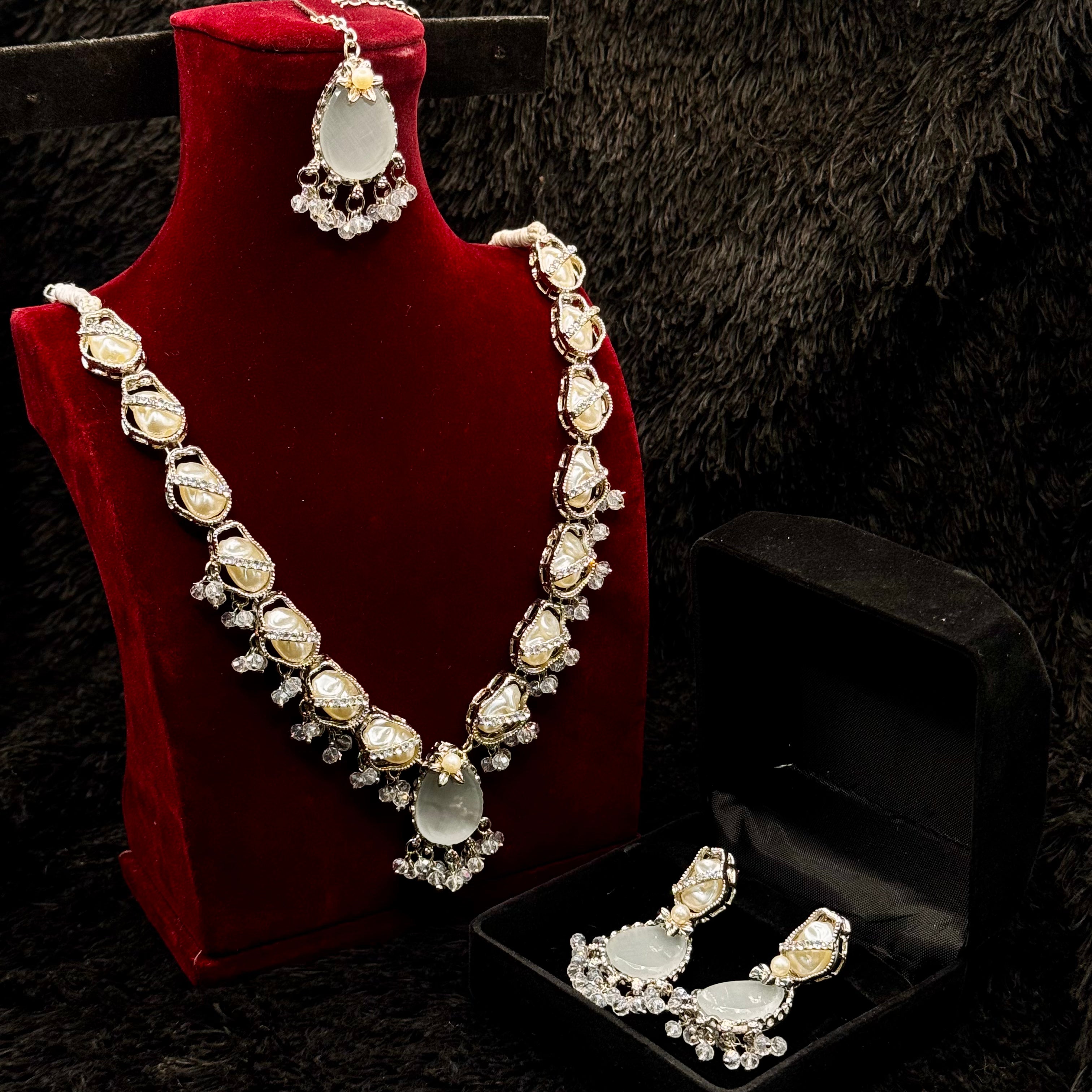 Mother of Pearl Egyptian Style Jewelry Set
