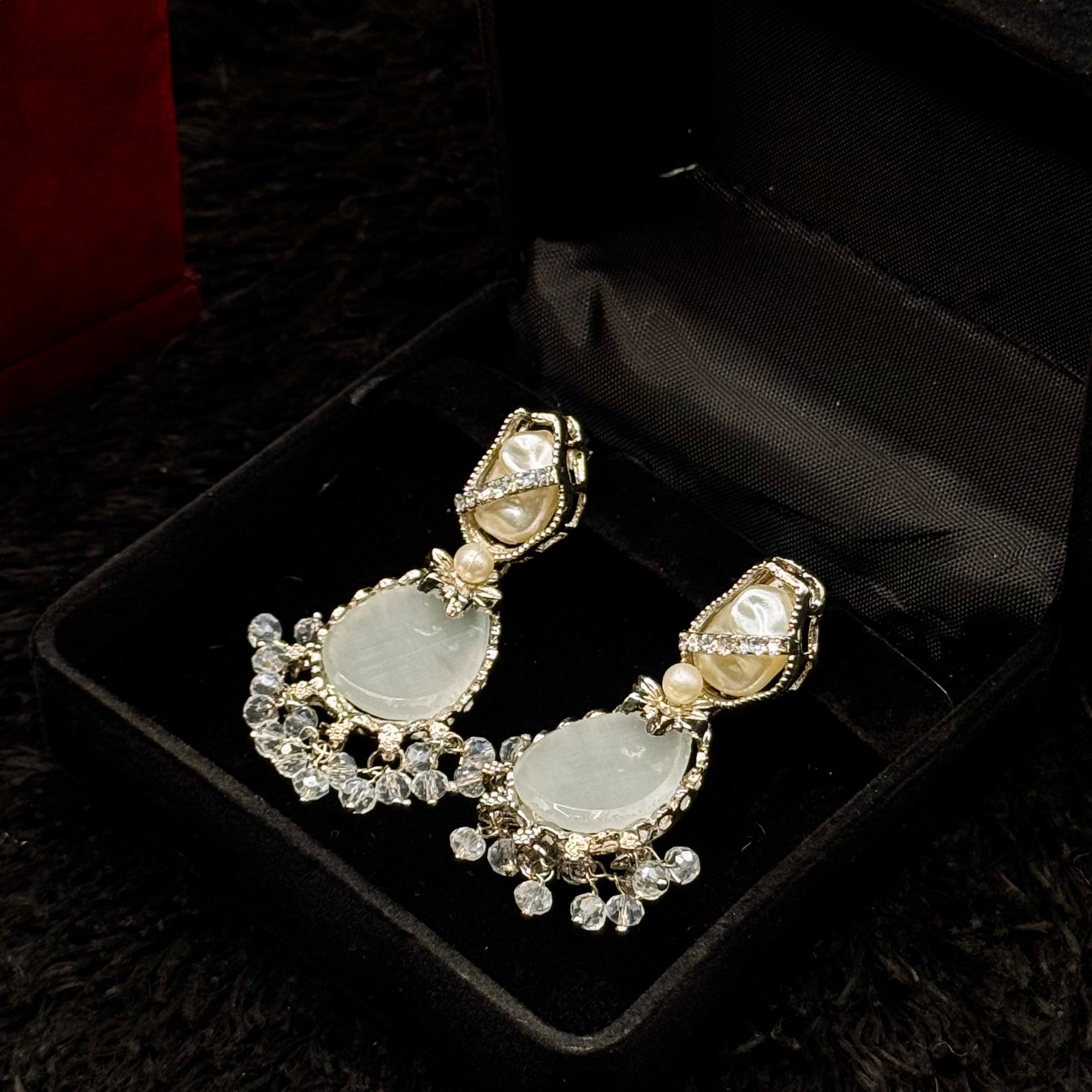 Mother of Pearl Egyptian Style Jewelry Set
