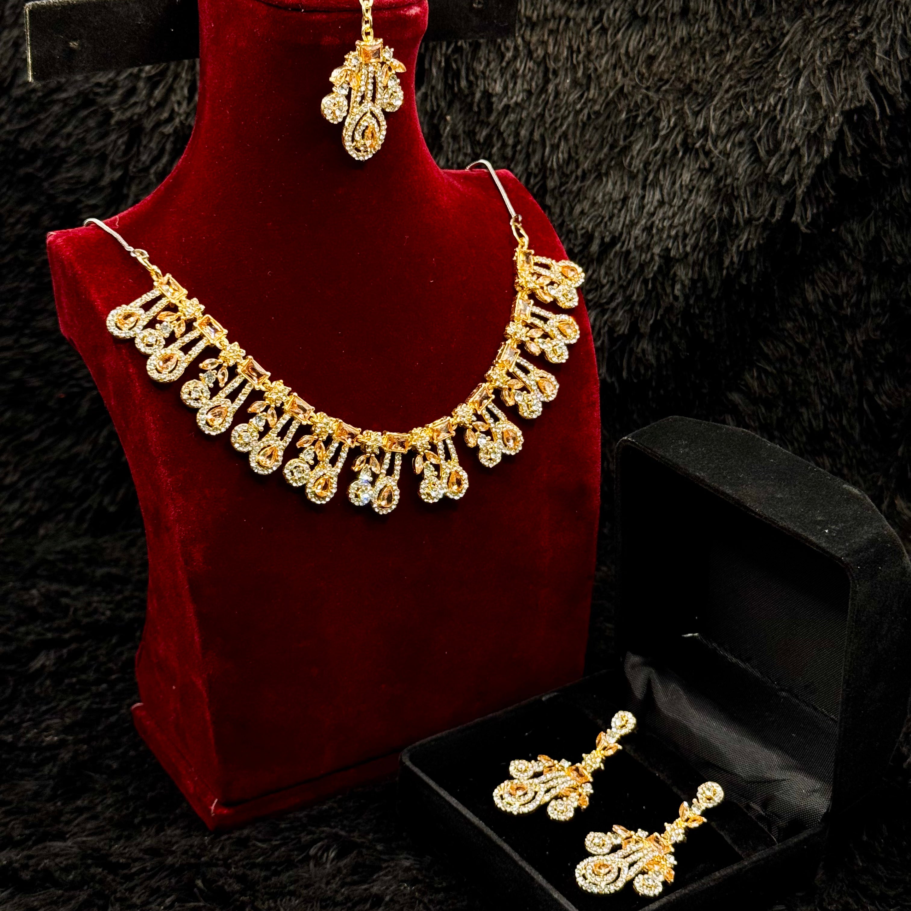 Golden Necklace Cubic Jewelry Set