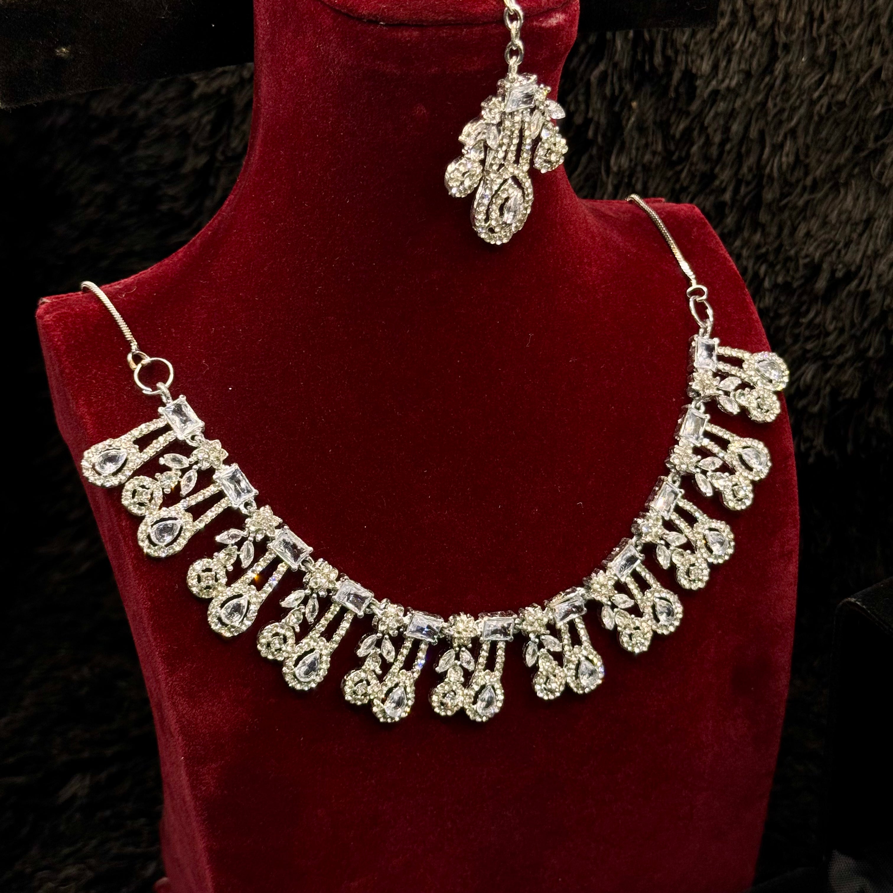 Elegant Silver Necklace Cubic Set