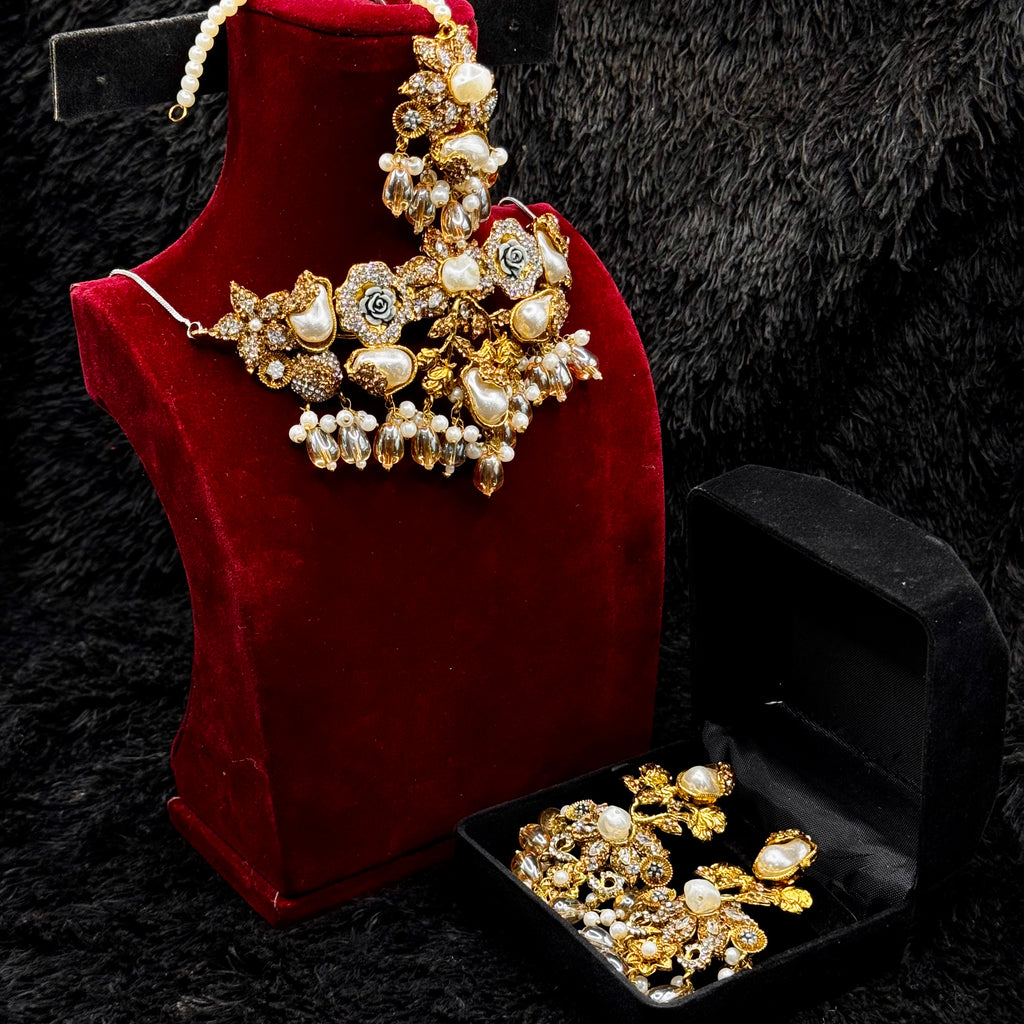 Rajwadi Mother of Pearl Jewelry Set (Golden)