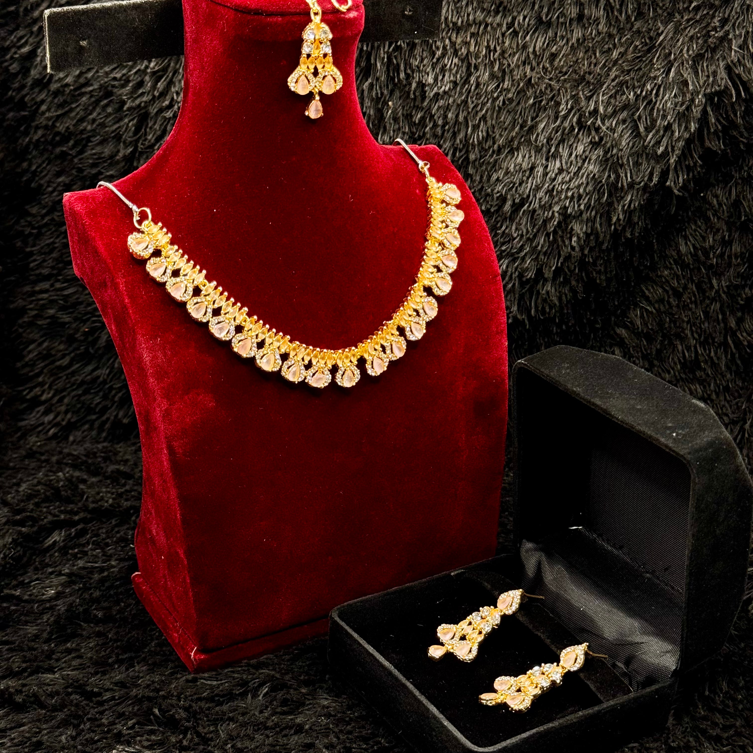 Traditional Indian Necklace Set