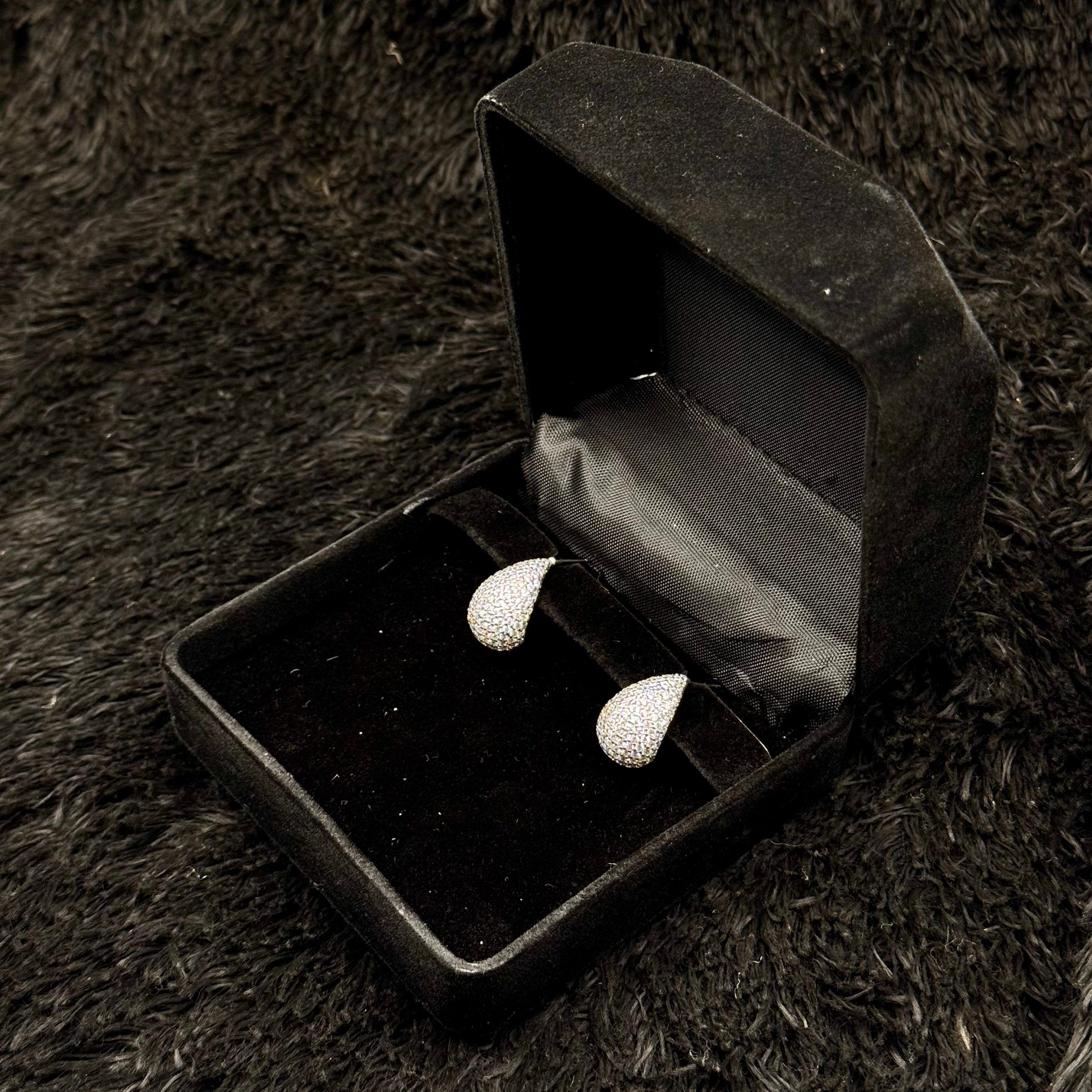 Classic Zircon Studs