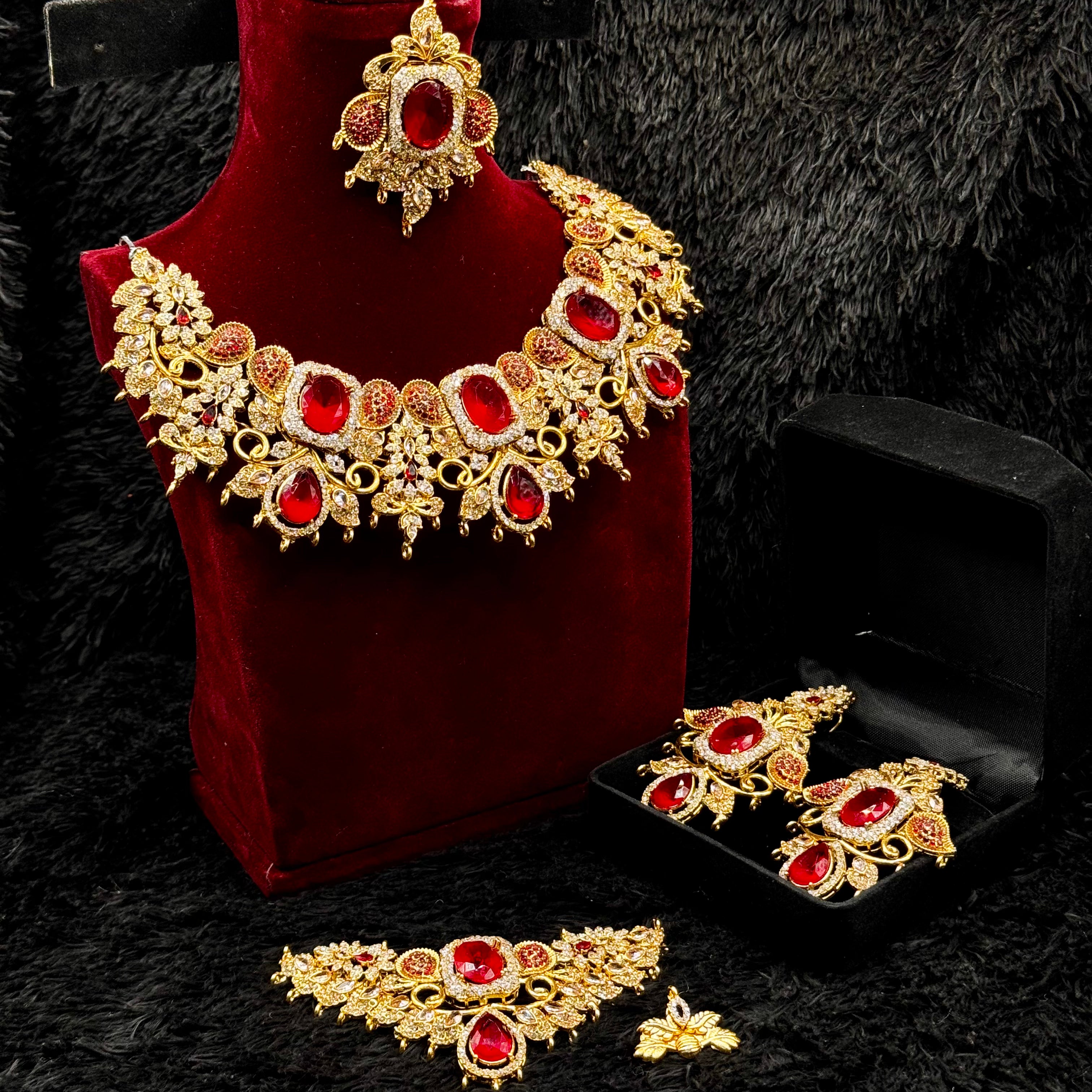 Stunning Bridal Fancy Set
