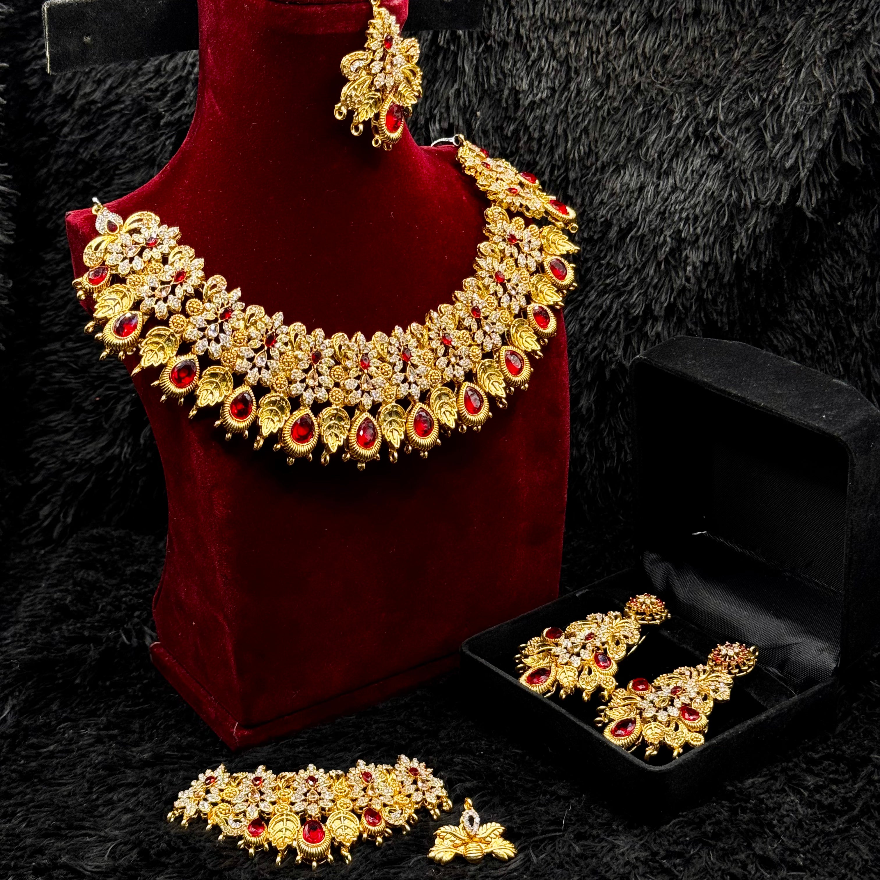 Gorgeous Bridal Fancy Set