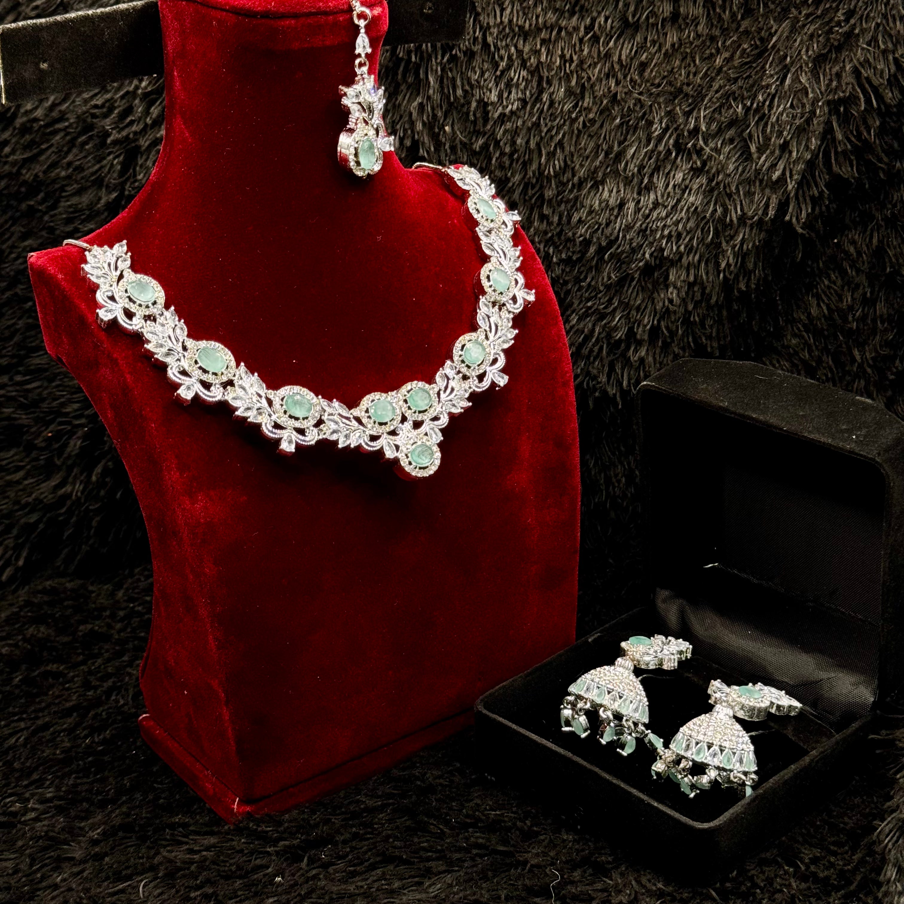 Stylish Mint Fancy Set