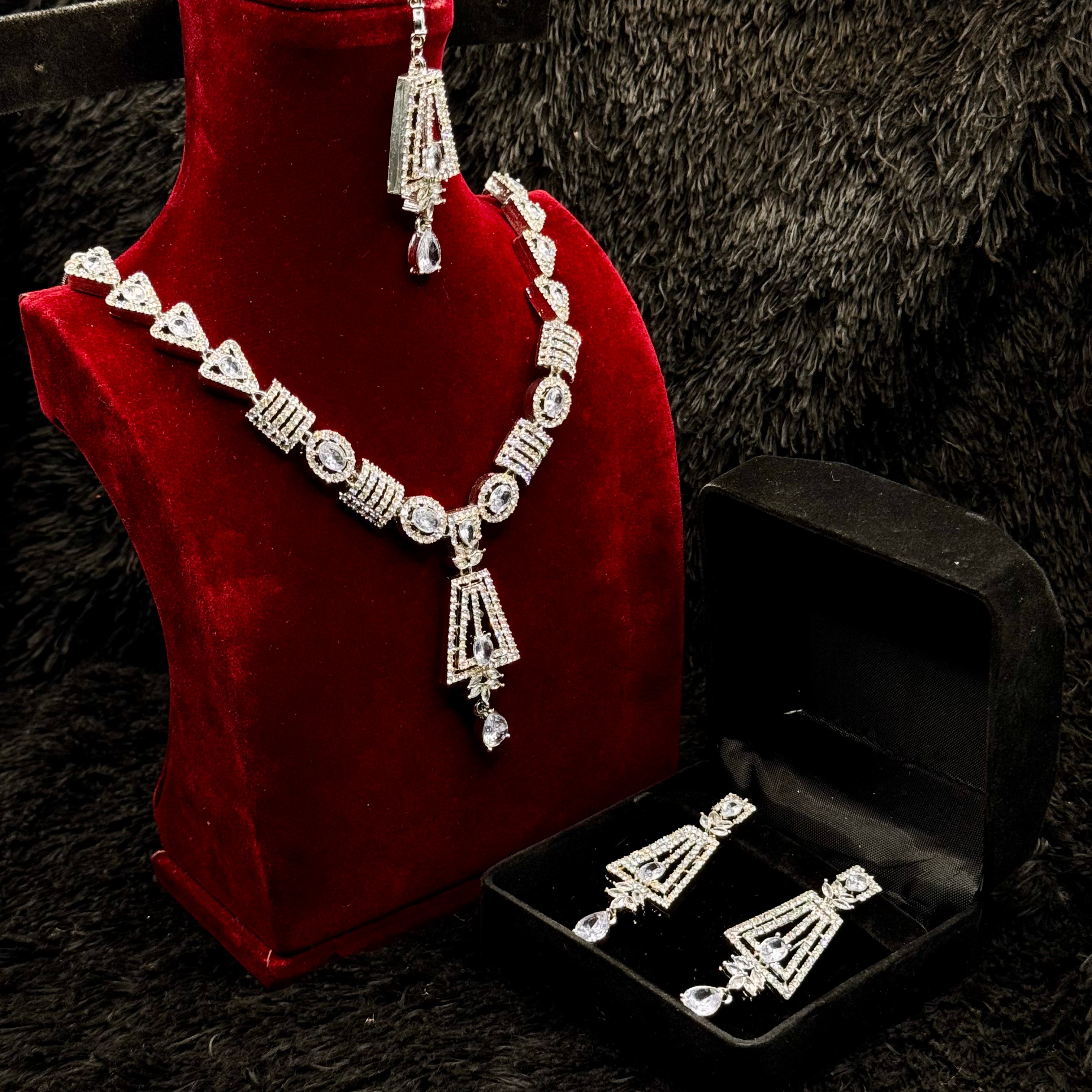 Elegant Silver Necklace Set