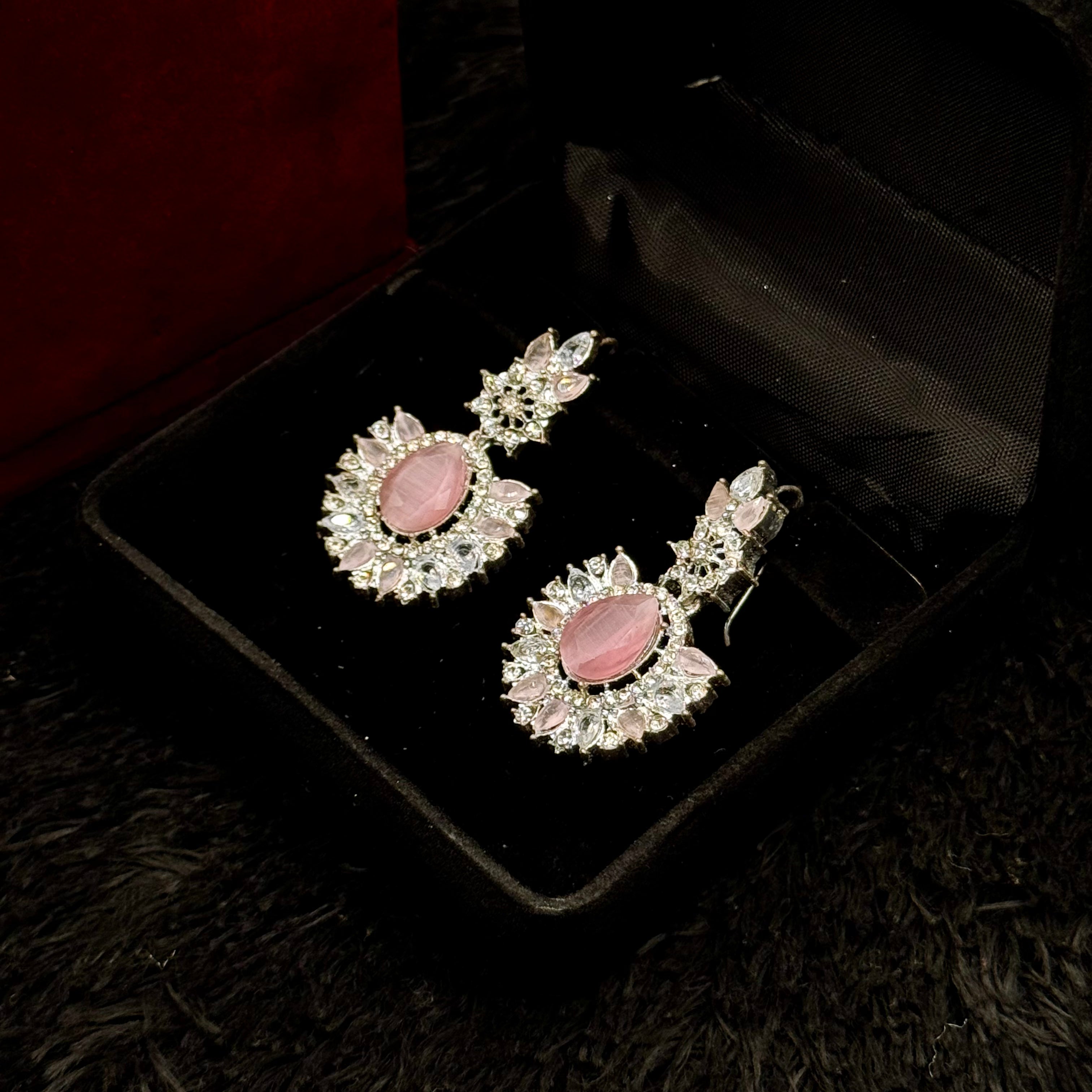 Elegant Silver Necklace Set
