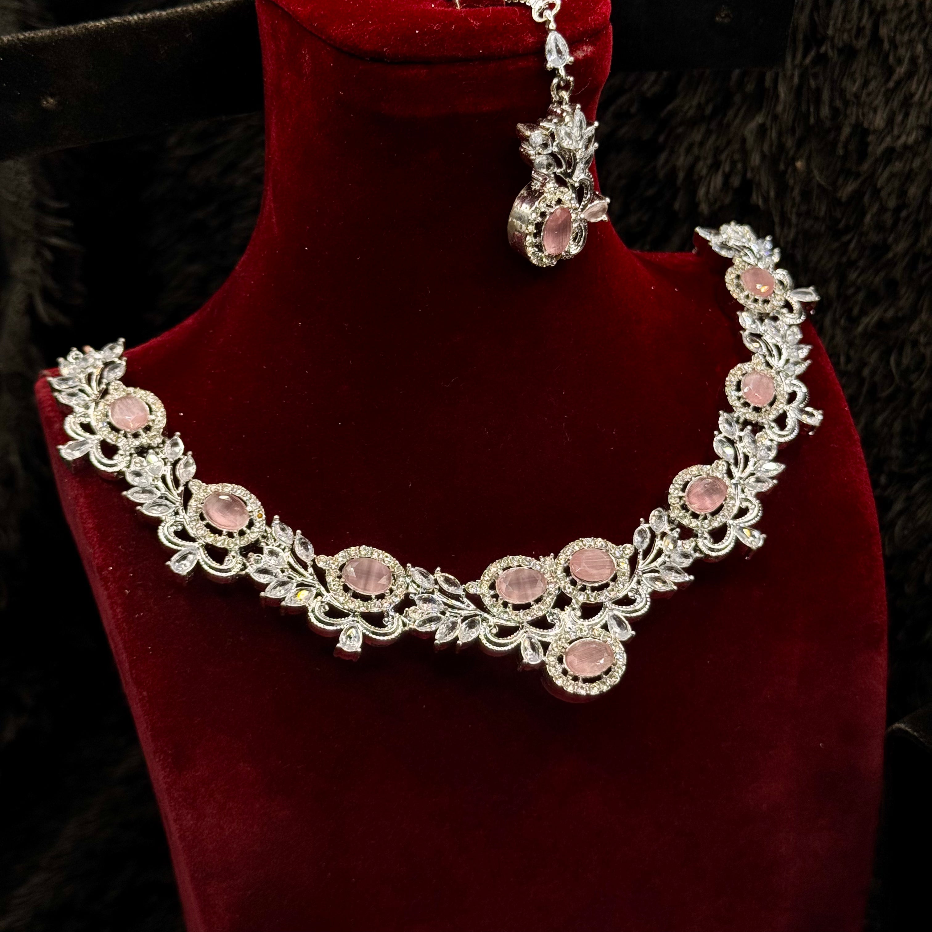 Stylish Silver Necklace Set