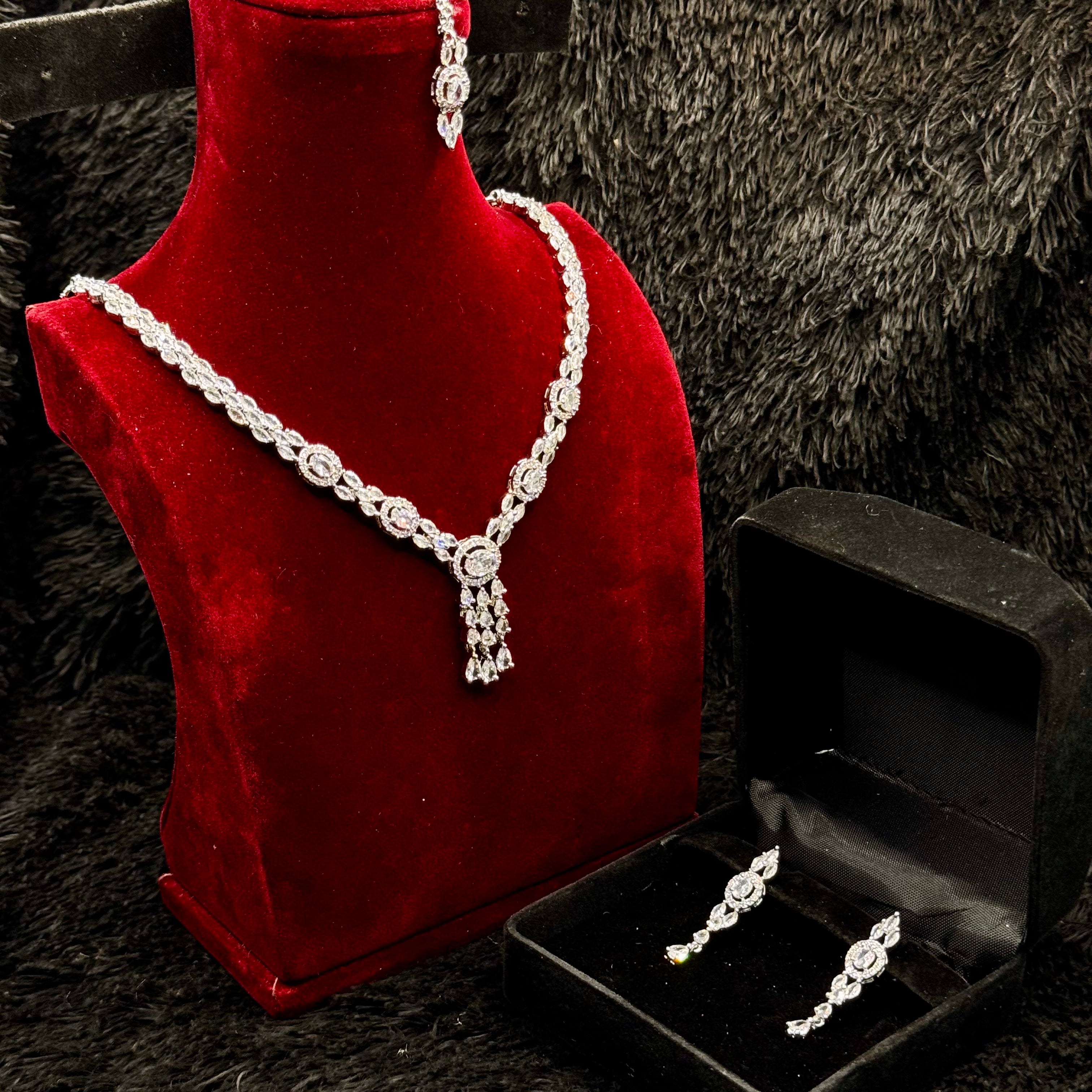 Elegant Indian Zircon Jewelry Set