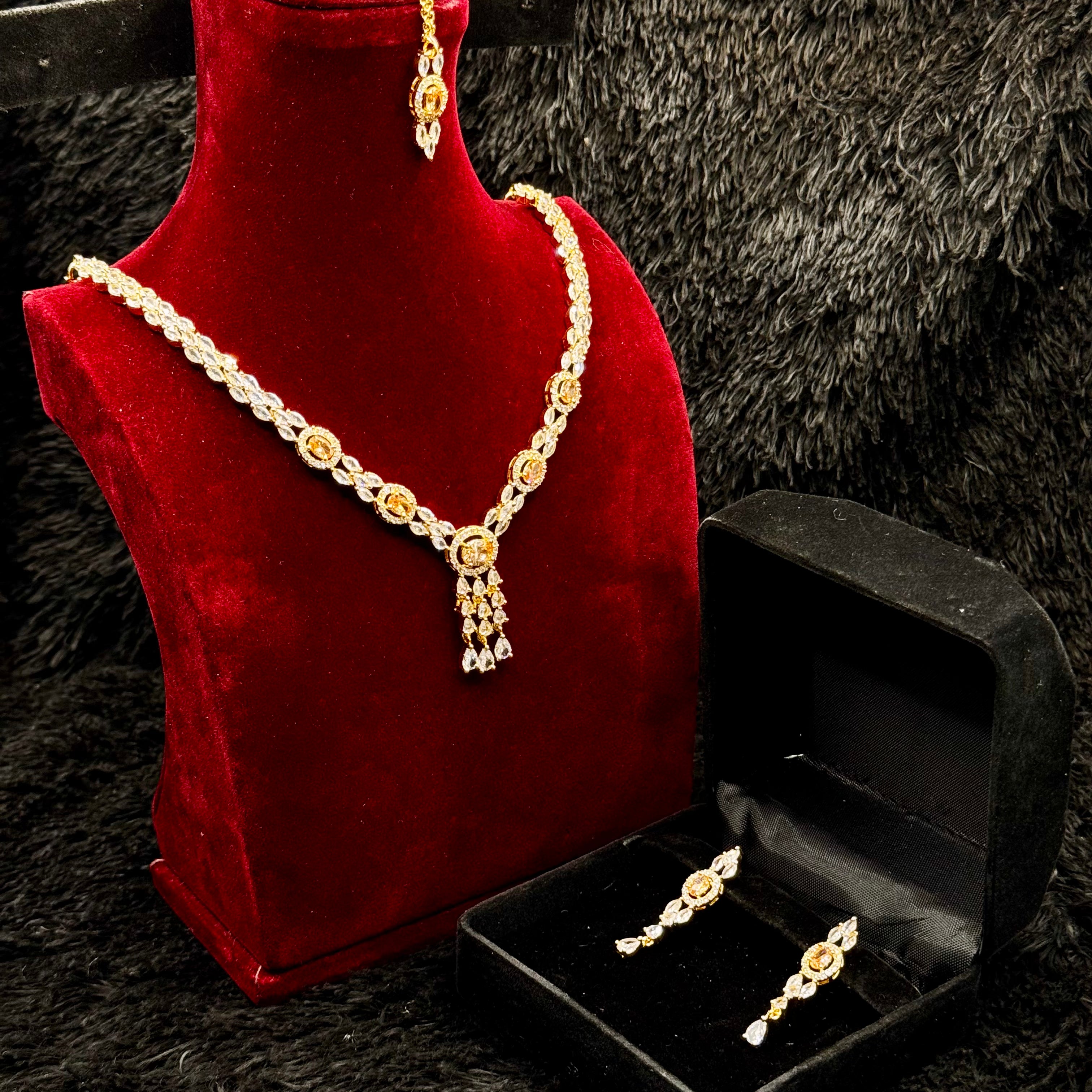 Stunning Indian Zircon Jewelry Set