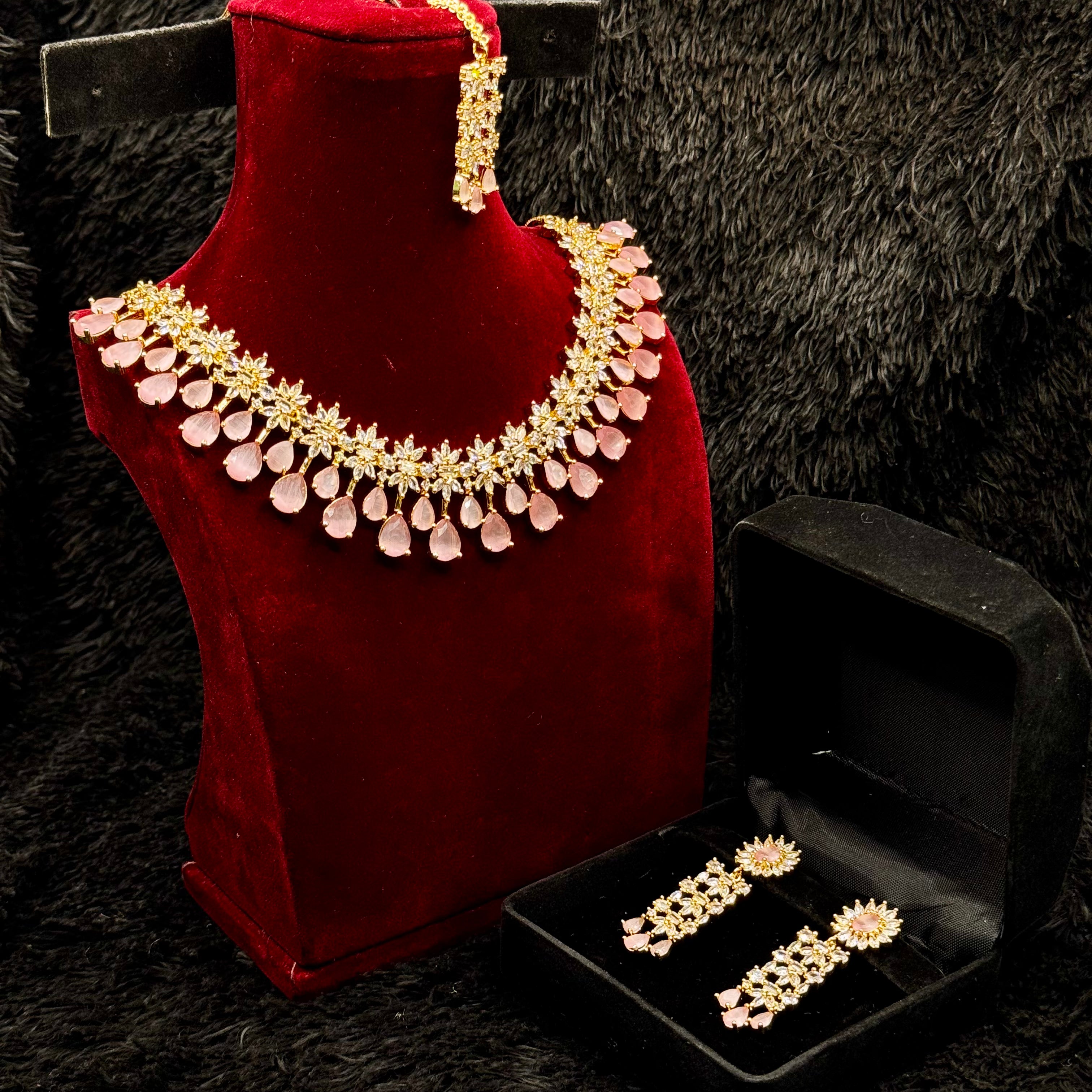 Elegant Indian Cubic Jewelry Set