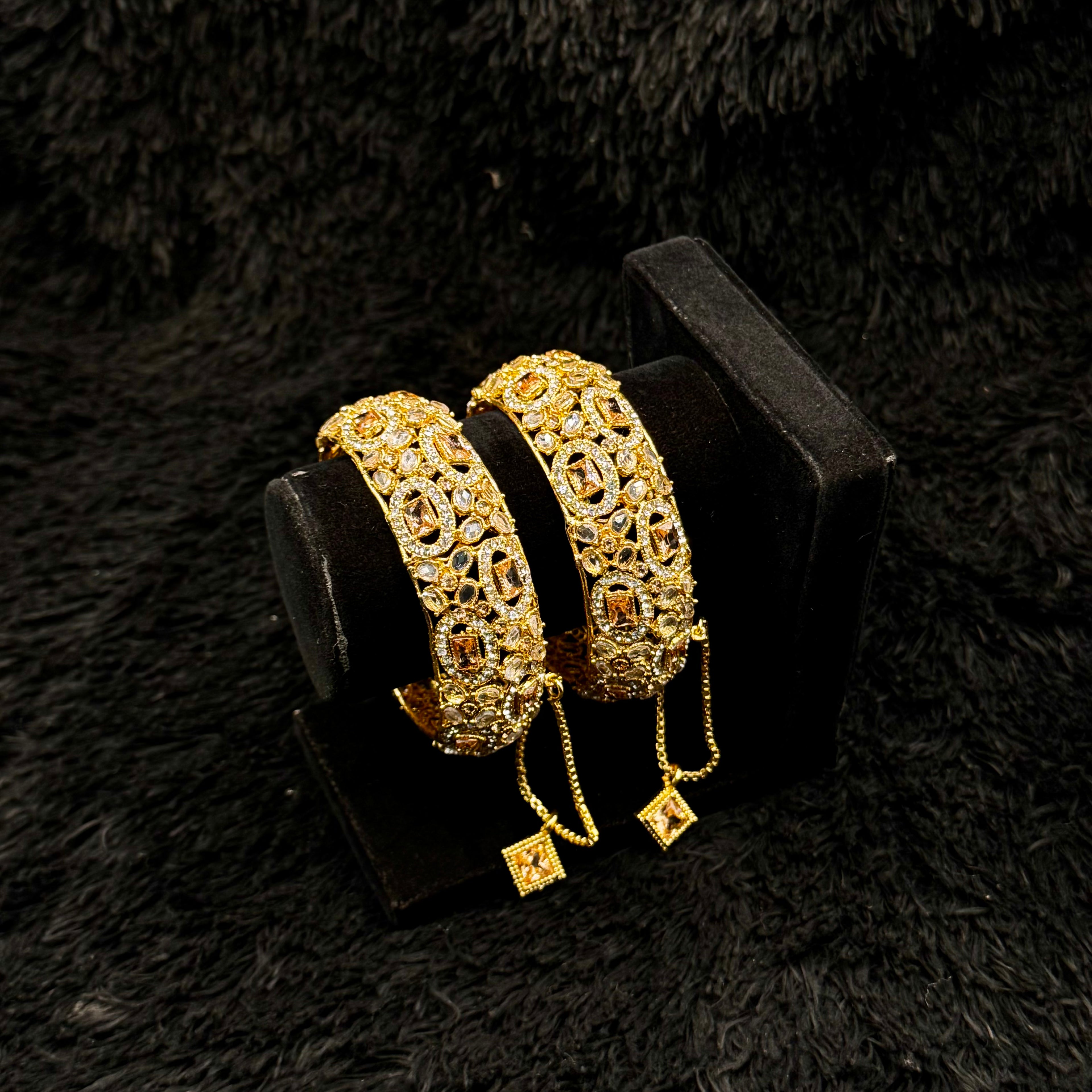 Elegant Zircon Cubic Openable Bangles