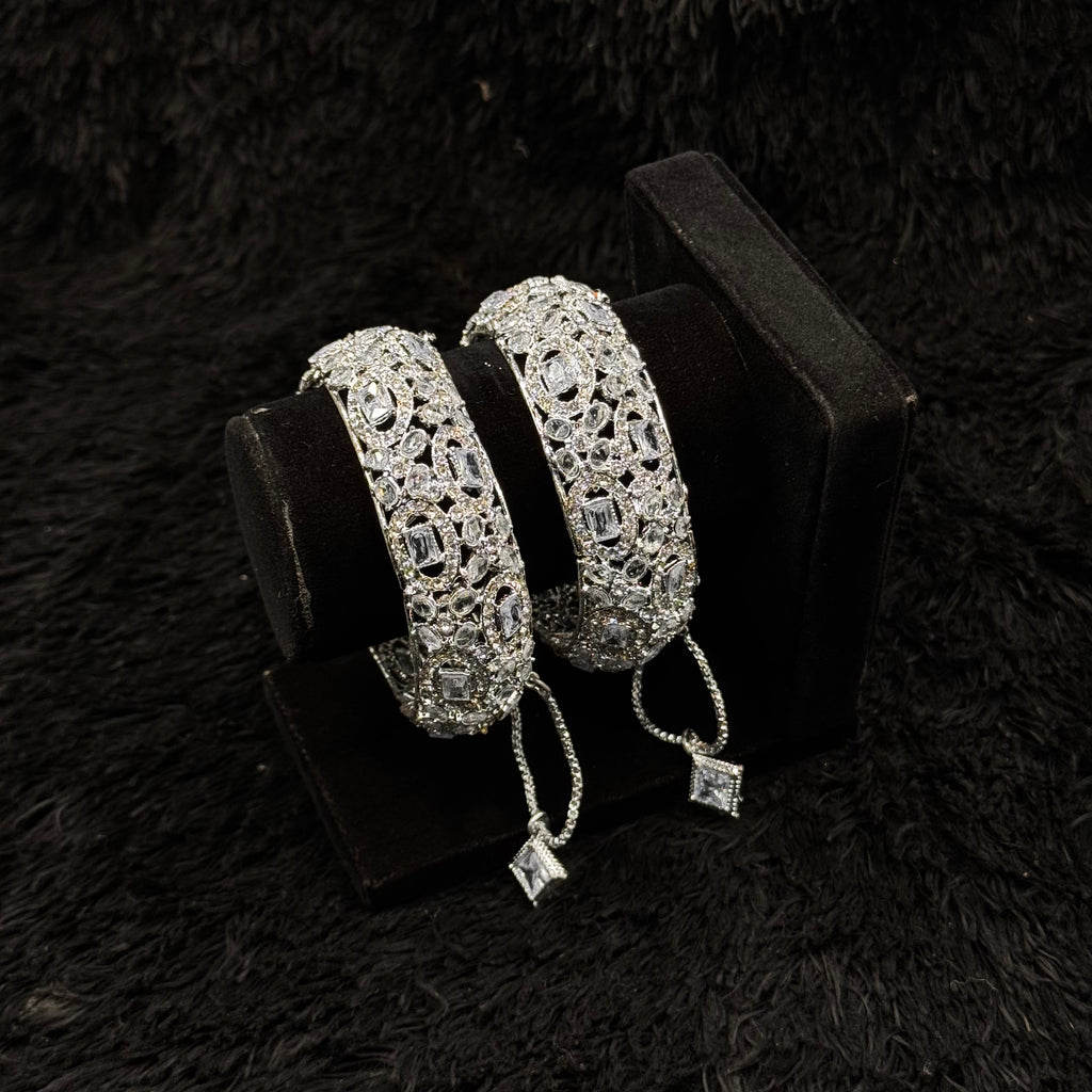Elegant Zircon Cubic Openable Bangles