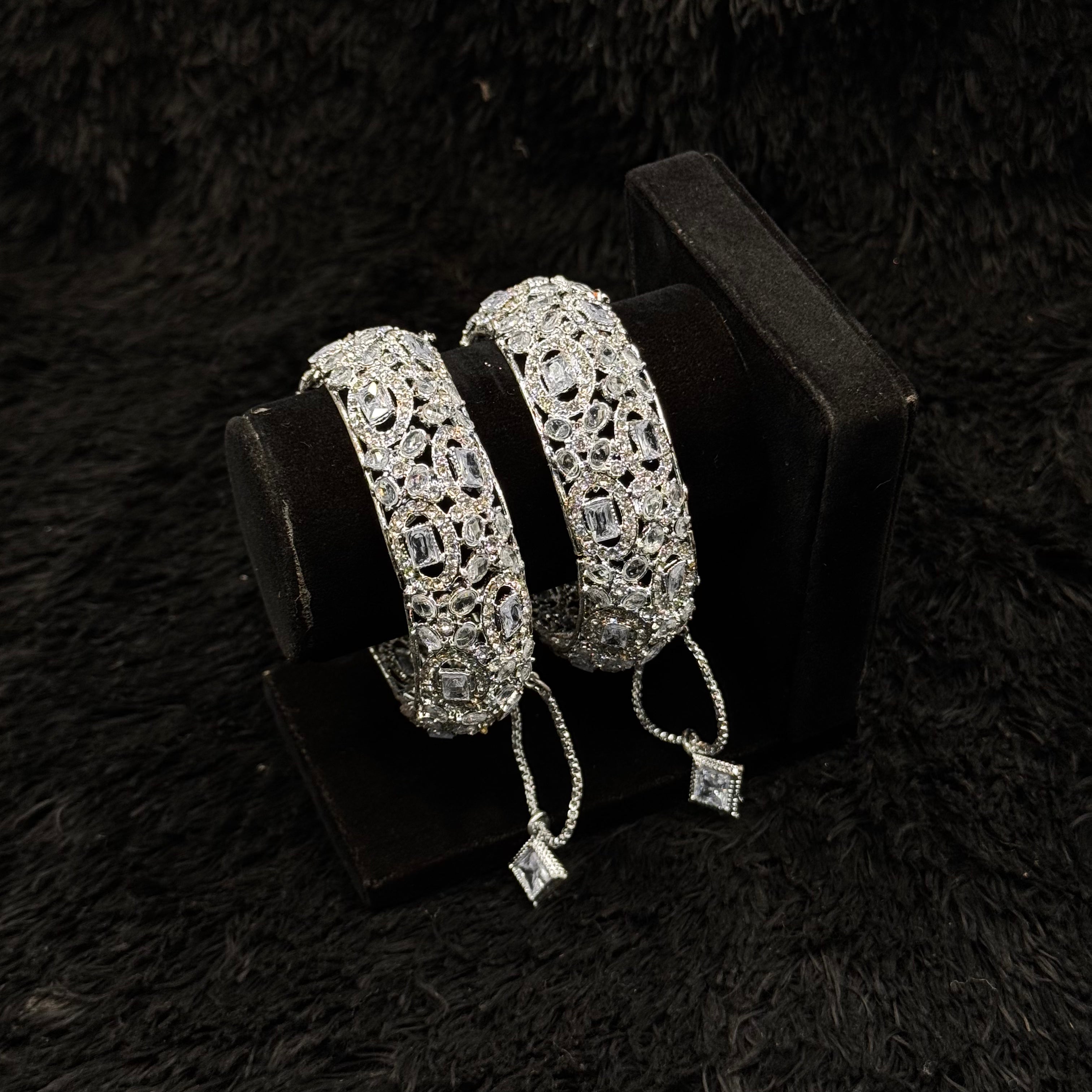 Elegant Zircon Cubic Openable Bangles