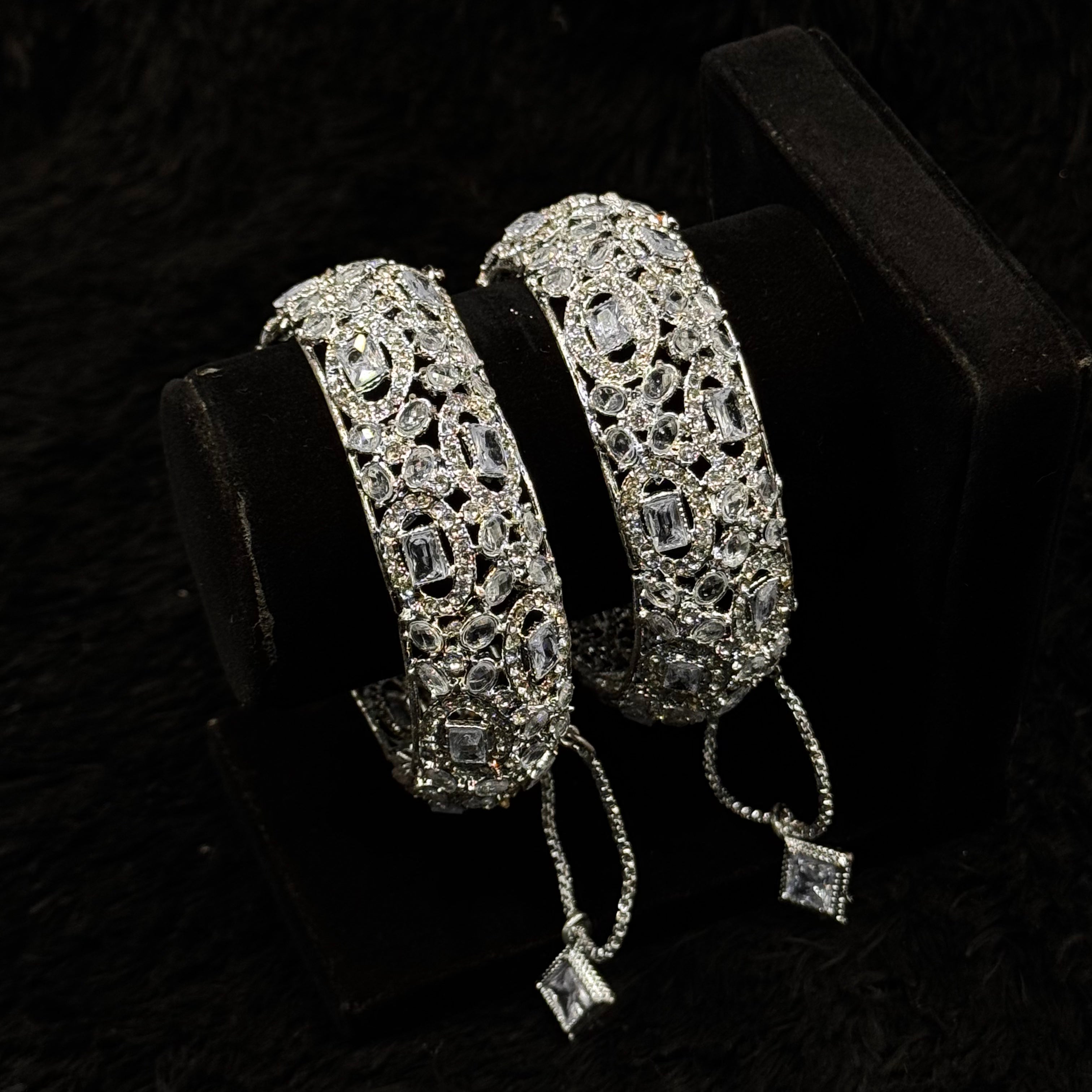Elegant Zircon Cubic Openable Bangles