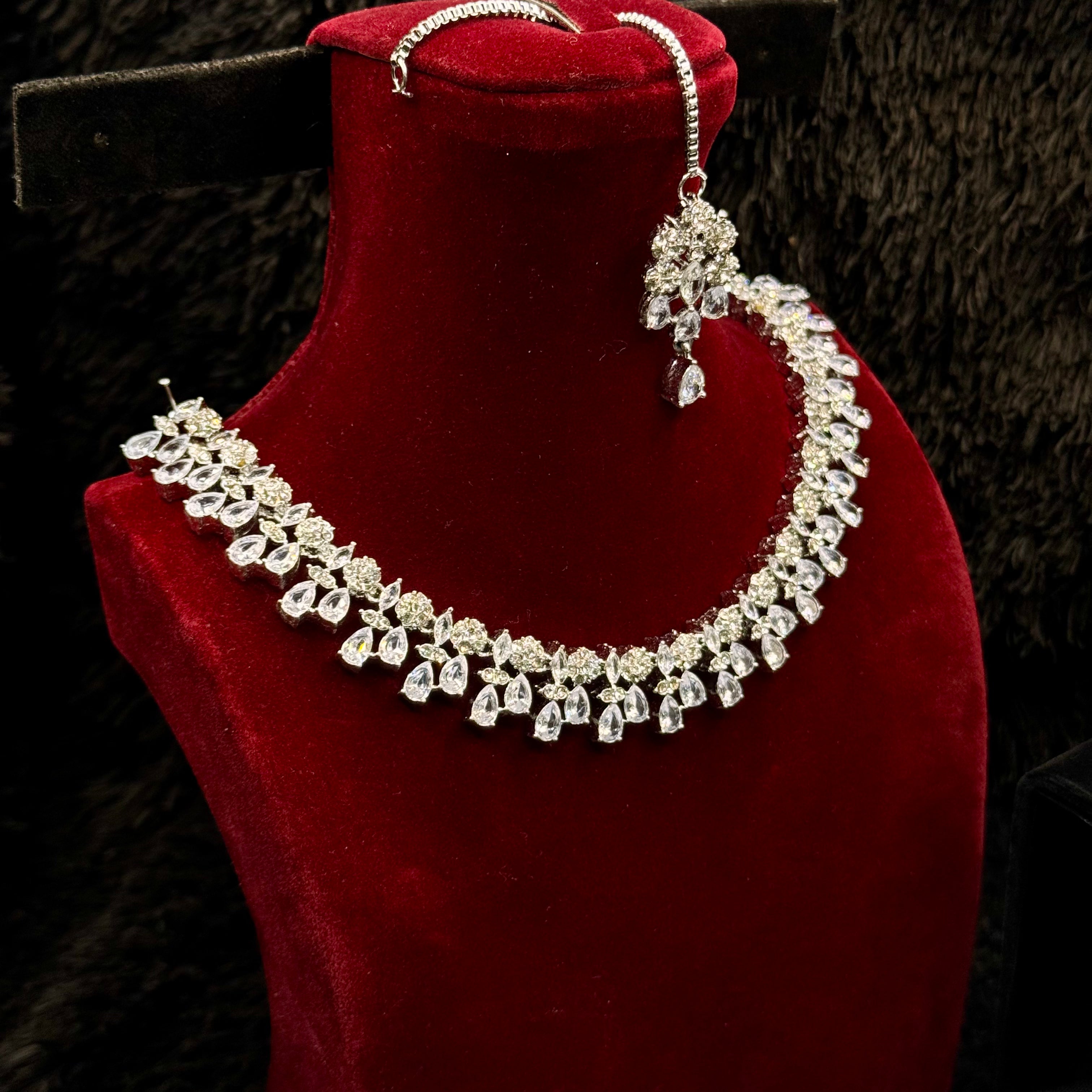 Elegant Zircon Style Jewelry Set