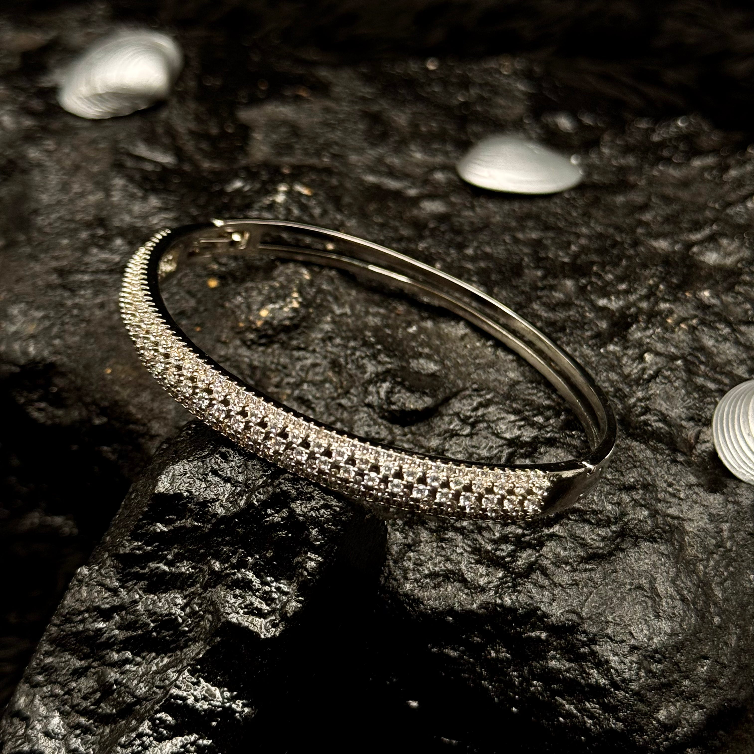 Inspires Bracelet