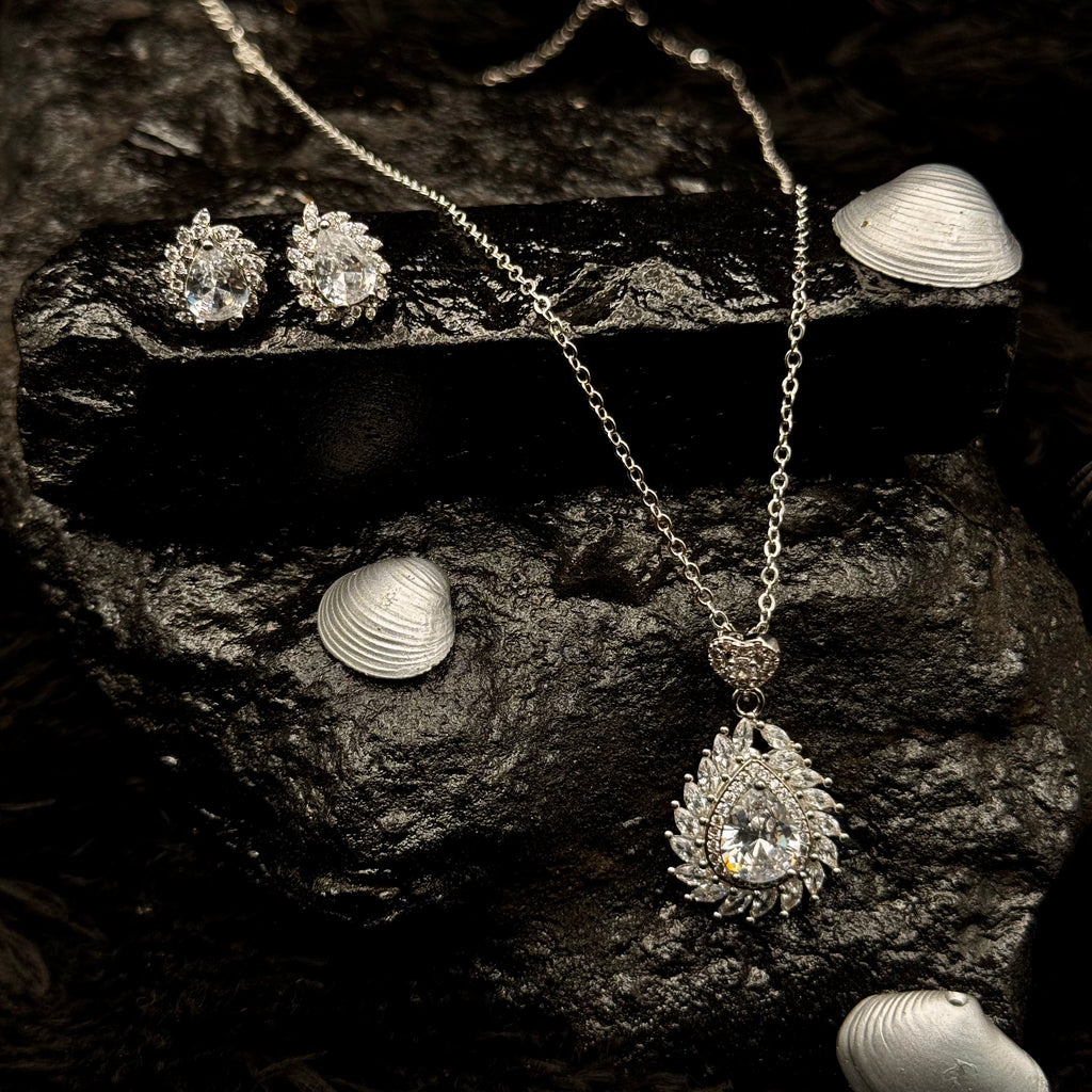 Elegant Locket Set