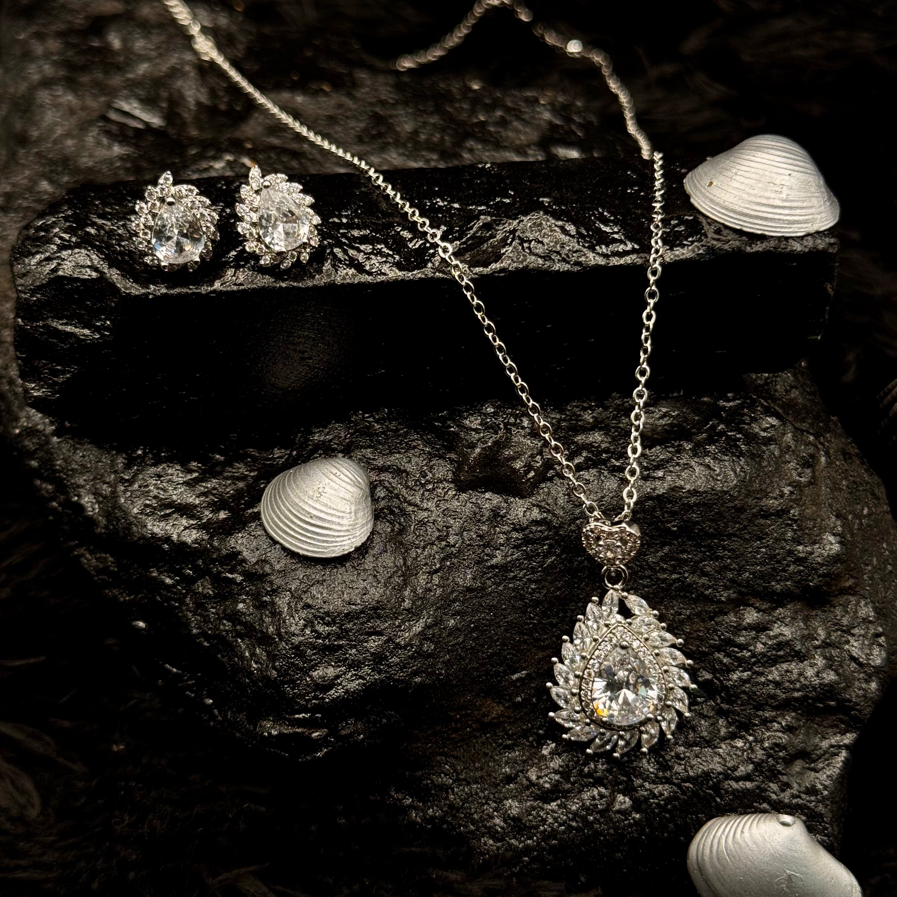 Elegant Locket Set