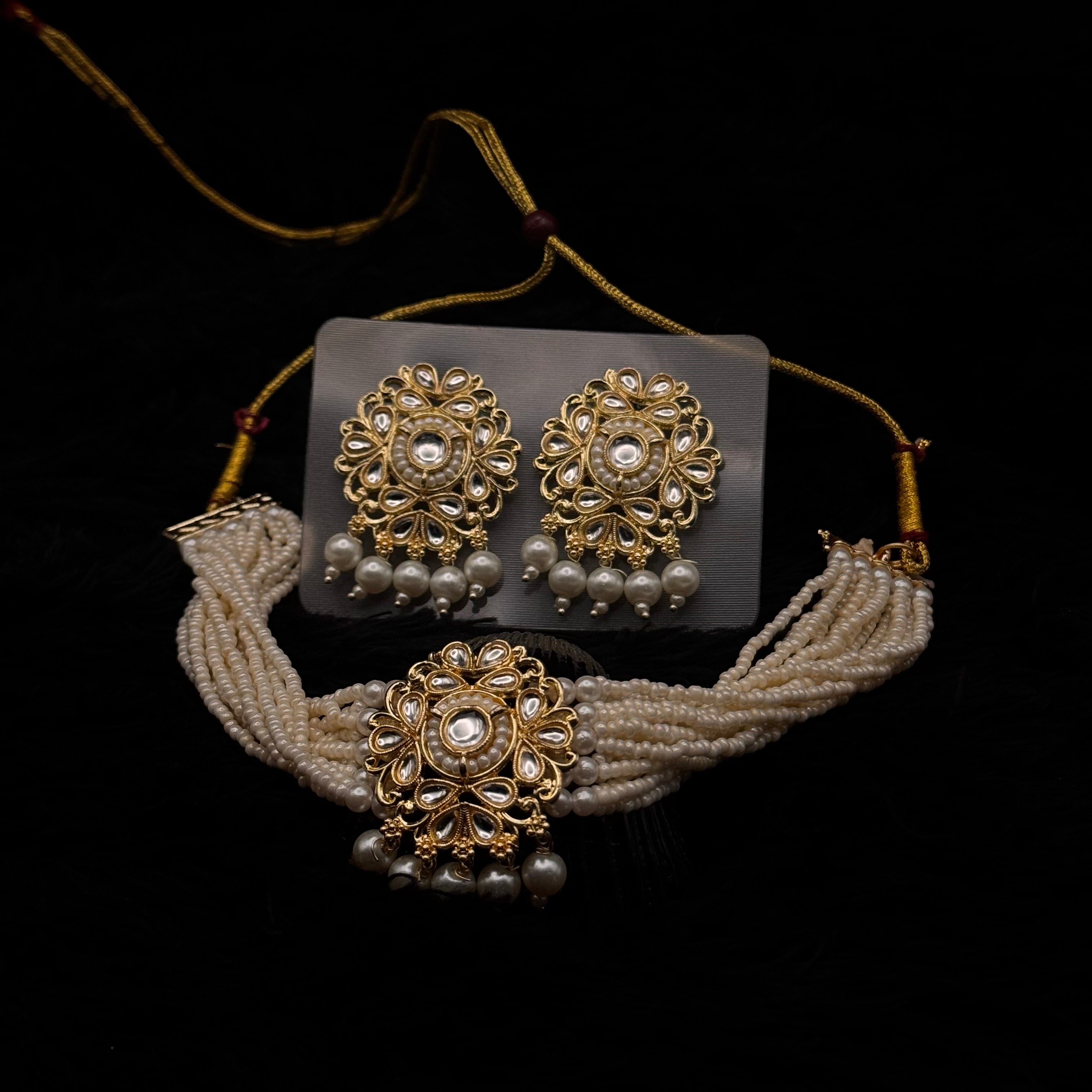 Indian Pearl Pooth Choker Set