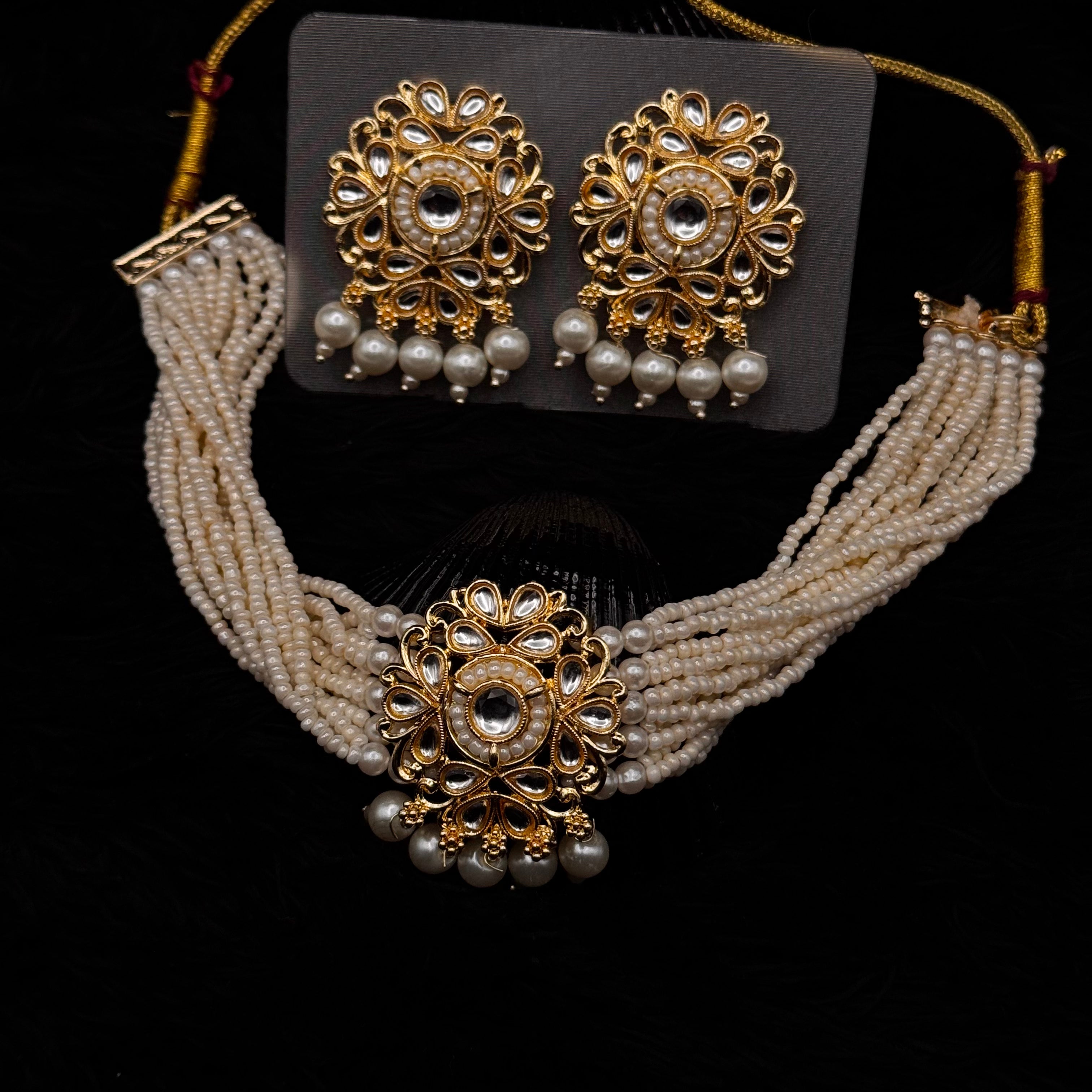 Indian Pearl Pooth Choker Set